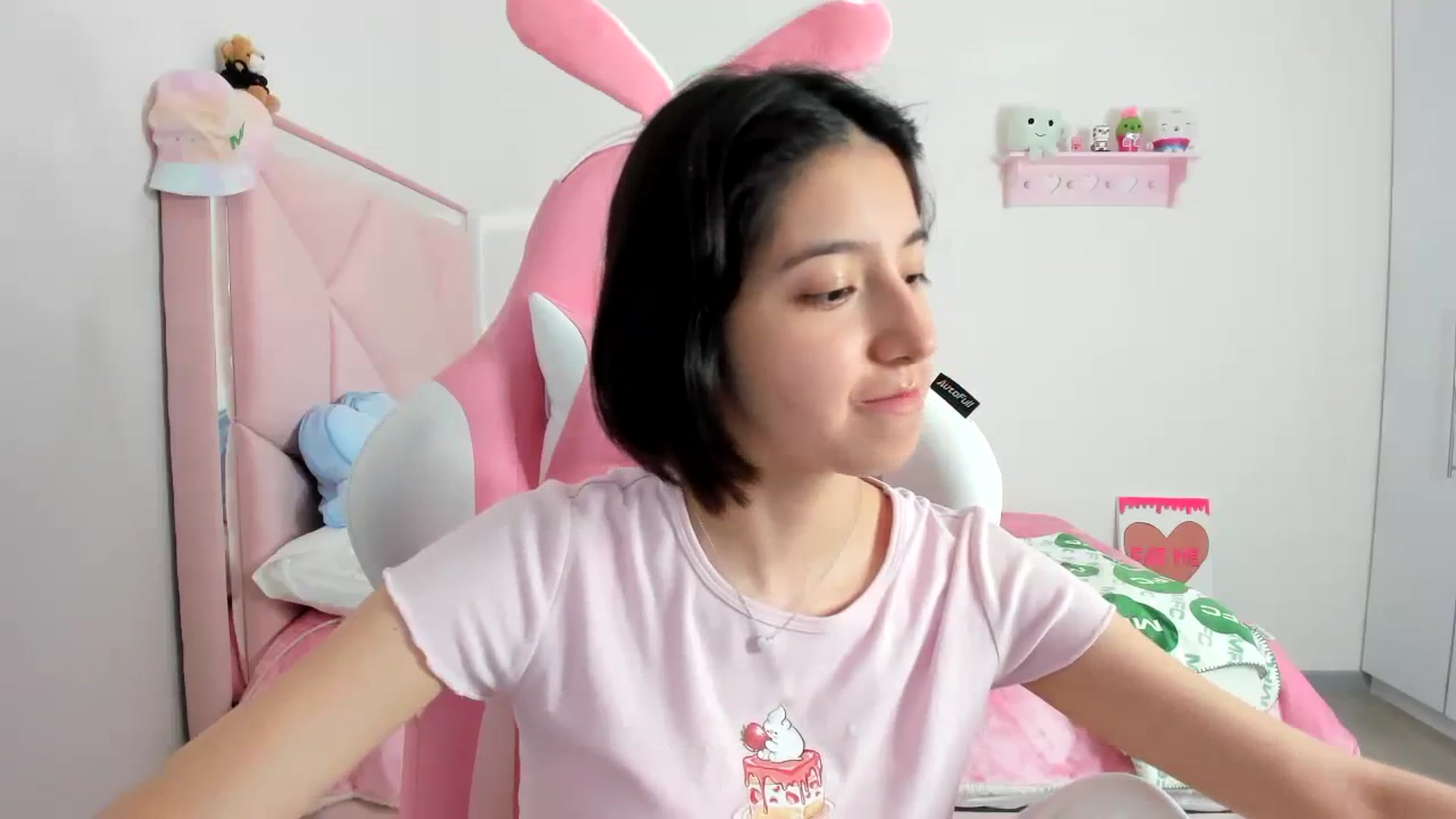 Gallery image thumbnail from Cherrycute666's myfreecams stream on, 12/05/2023, 04:54 image 9 of 20