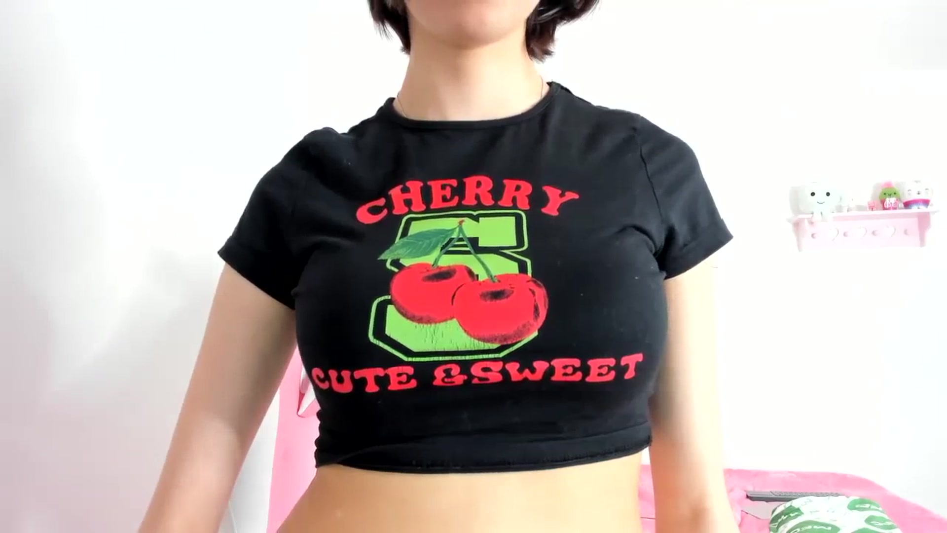 Gallery image thumbnail from Cherrycute666's myfreecams stream on, 12/06/2023, 08:39 image 13 of 20