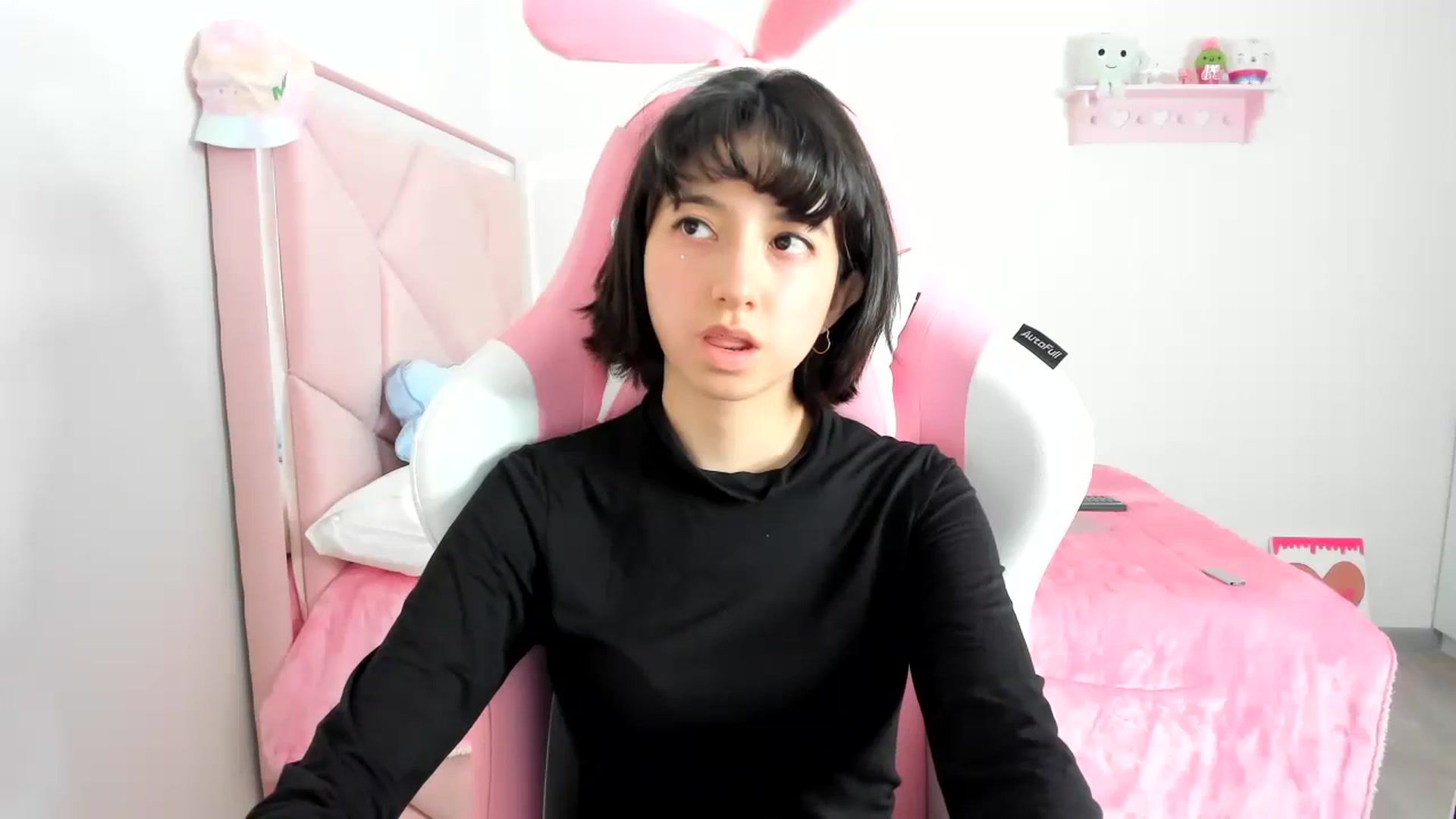 Gallery image thumbnail from Cherrycute666's myfreecams stream on, 12/07/2023, 05:55 image 12 of 20