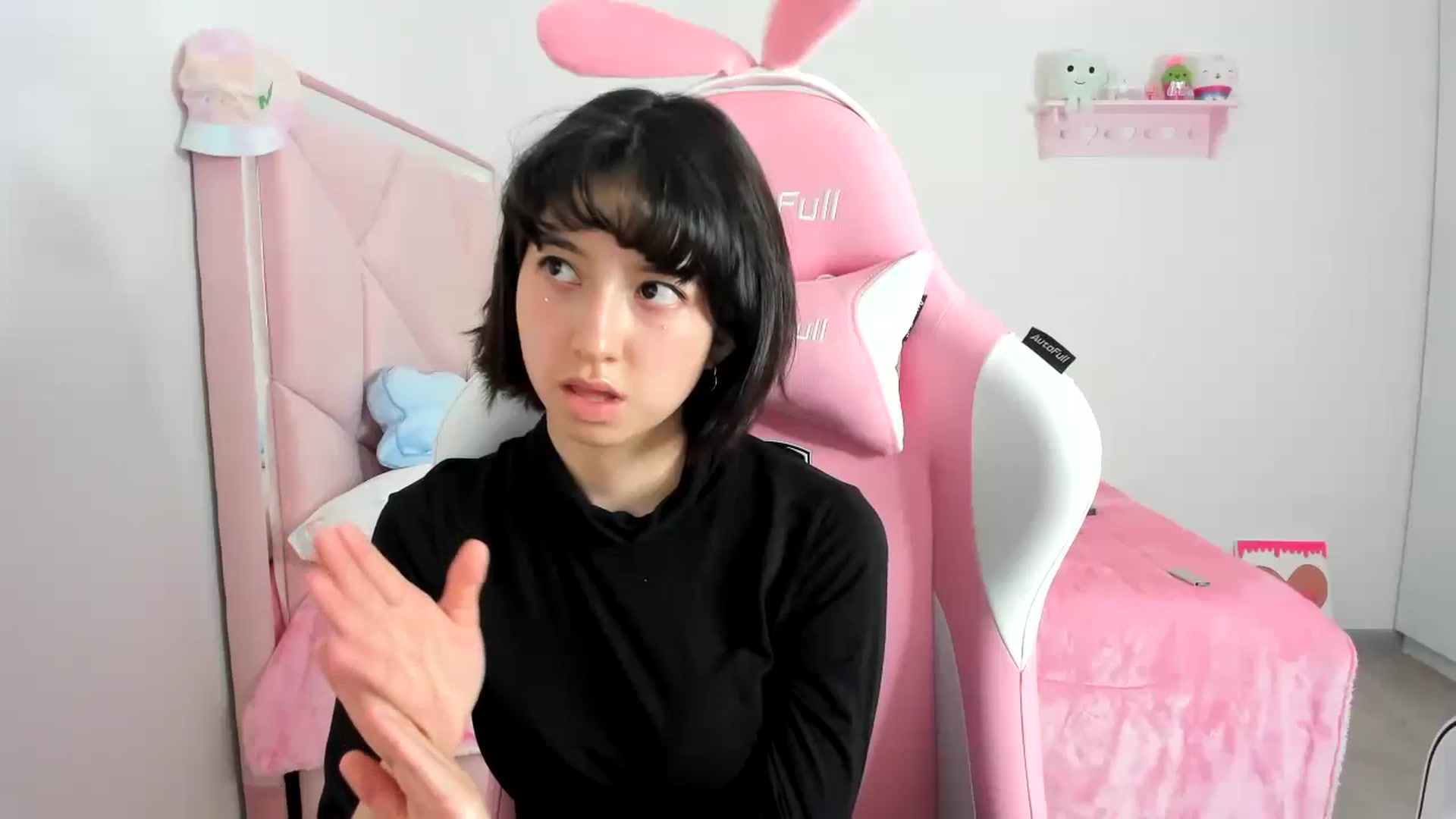 Gallery image thumbnail from Cherrycute666's myfreecams stream on, 12/07/2023, 05:55 image 13 of 20