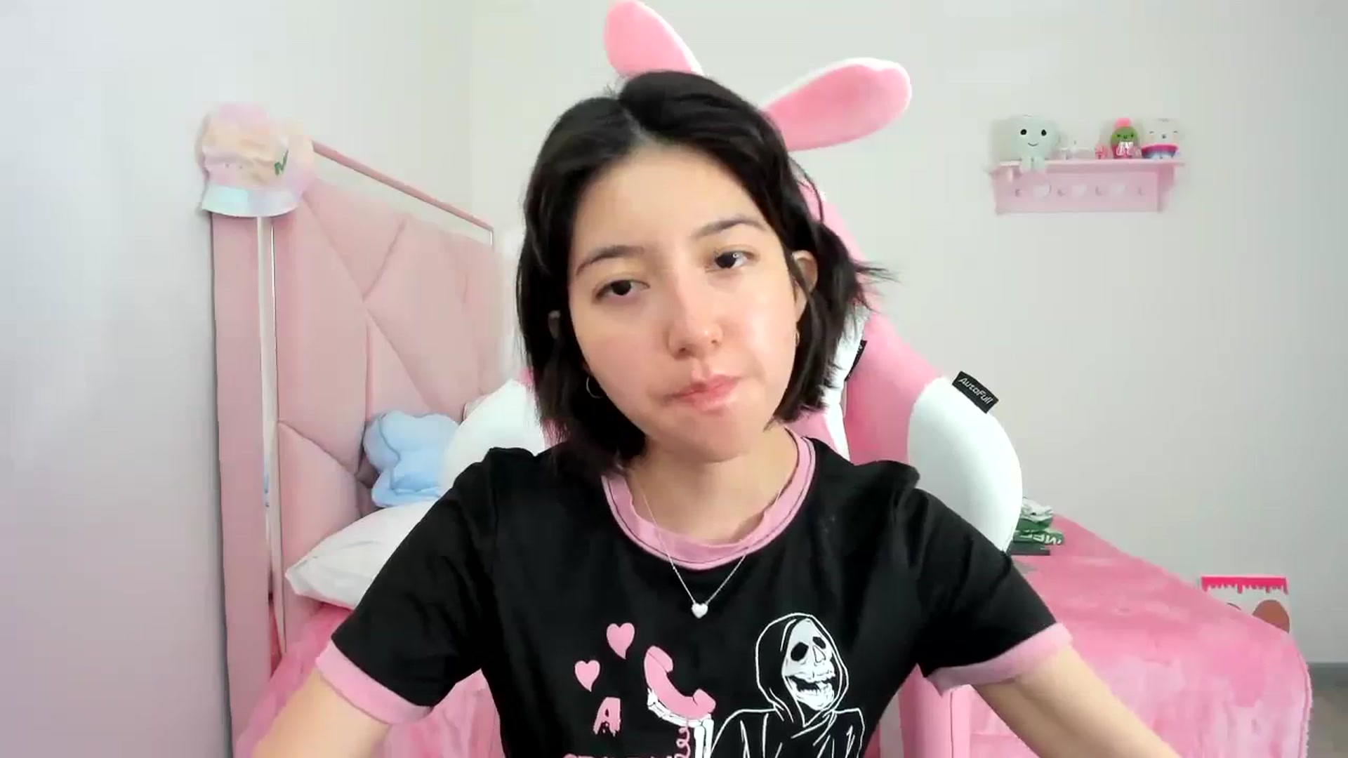 Gallery image thumbnail from Cherrycute666's myfreecams stream on, 12/07/2023, 19:44 image 20 of 20