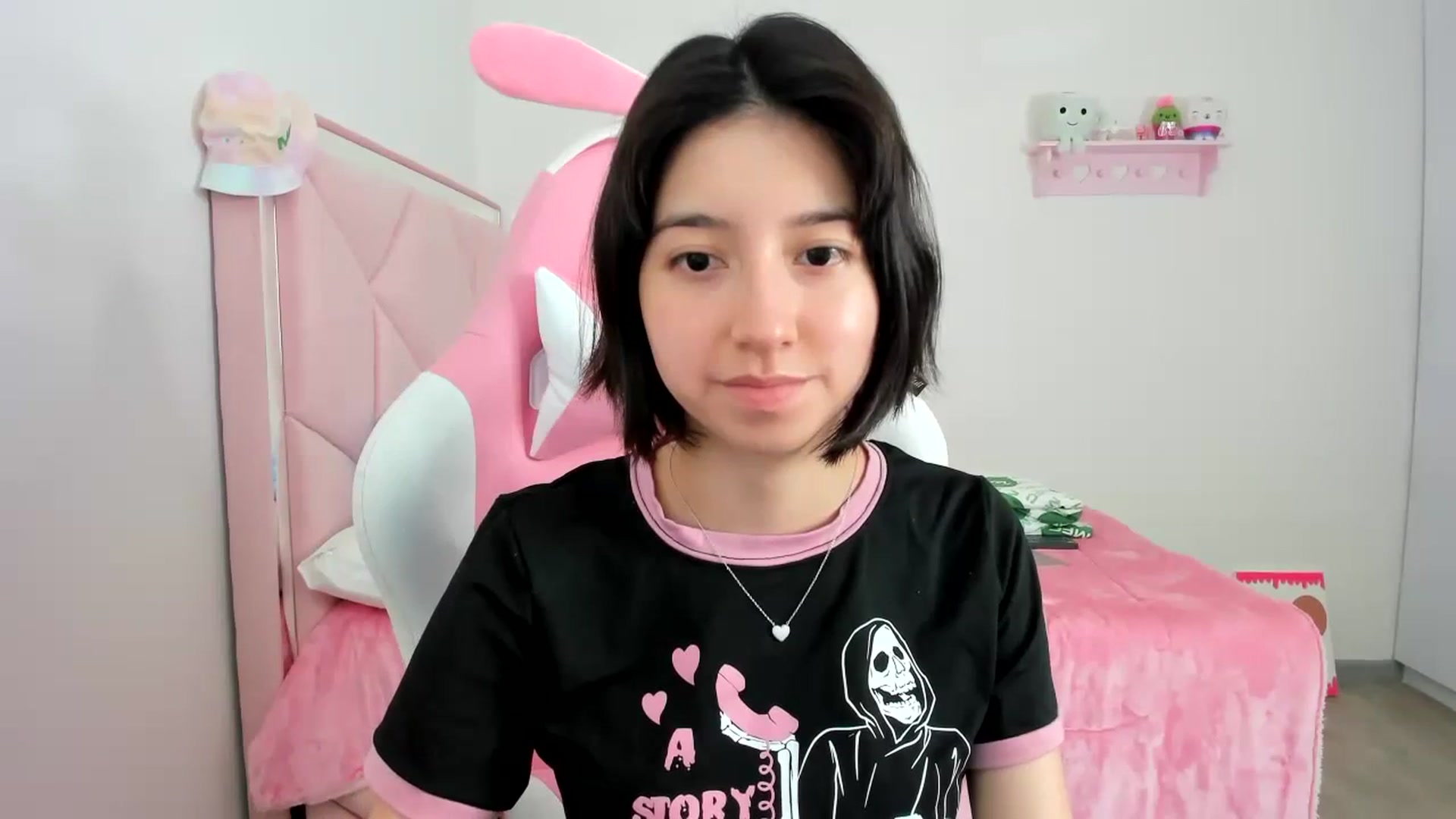 Gallery image thumbnail from Cherrycute666's myfreecams stream on, 12/08/2023, 24:13 image 4 of 20