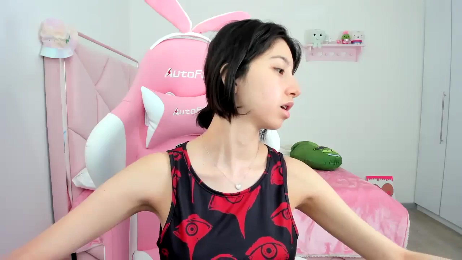 Gallery image thumbnail from Cherrycute666's myfreecams stream on, 12/08/2023, 21:49 image 17 of 20