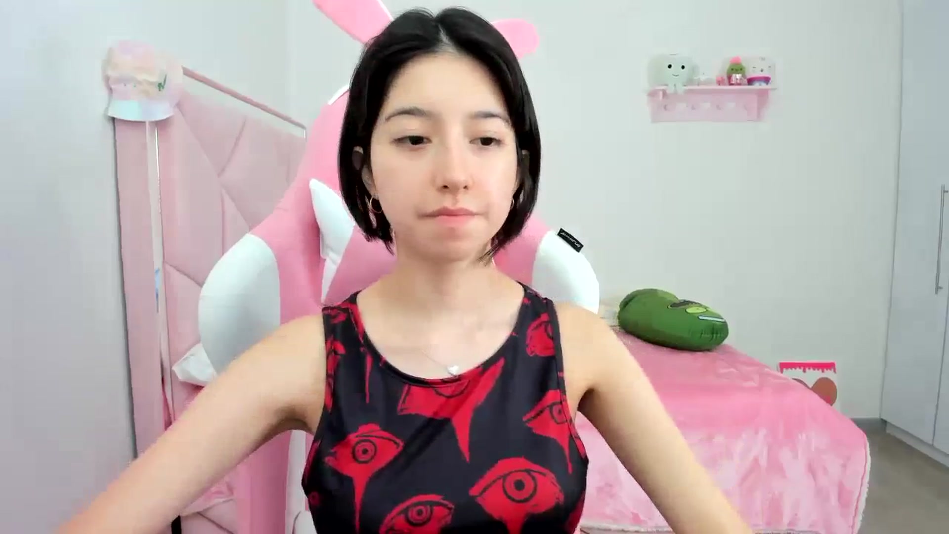 Gallery image thumbnail from Cherrycute666's myfreecams stream on, 12/08/2023, 21:49 image 16 of 20