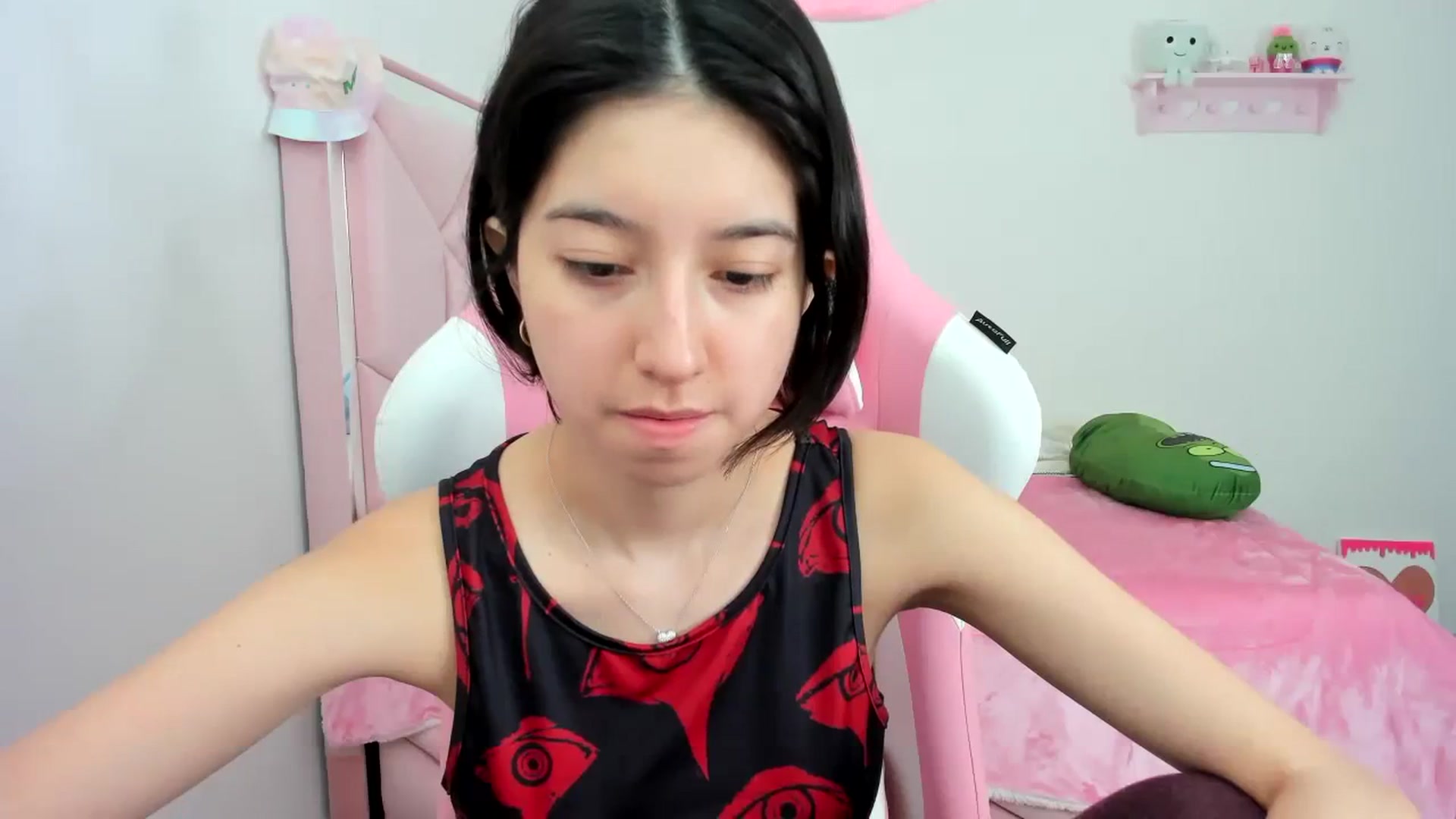 Gallery image thumbnail from Cherrycute666's myfreecams stream on, 12/08/2023, 21:49 image 5 of 20