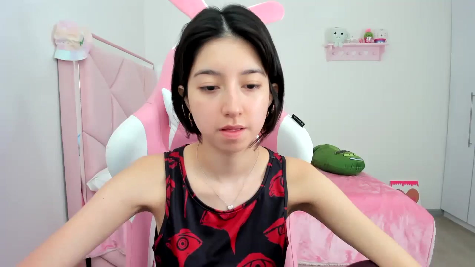 Gallery image thumbnail from Cherrycute666's myfreecams stream on, 12/08/2023, 21:49 image 15 of 20