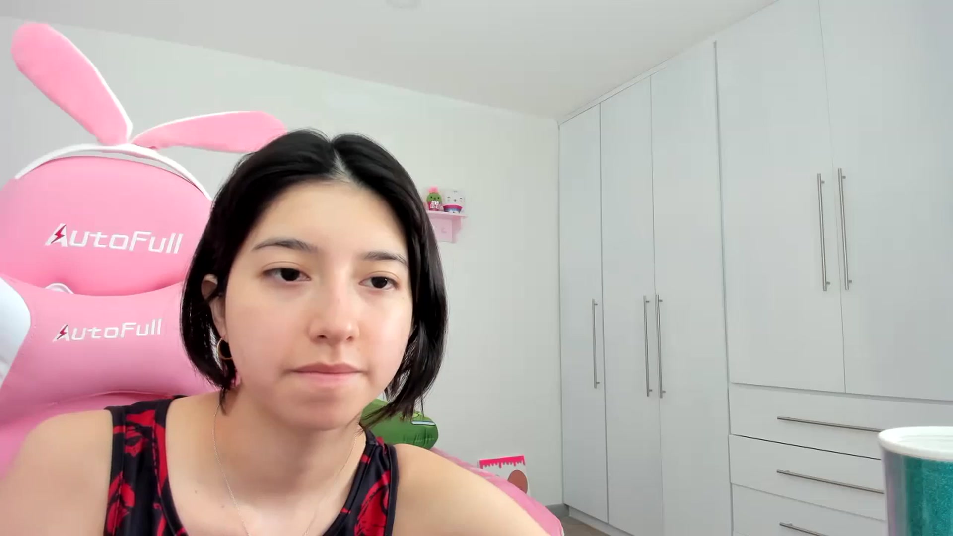 Gallery image thumbnail from Cherrycute666's myfreecams stream on, 12/08/2023, 21:49 image 8 of 20