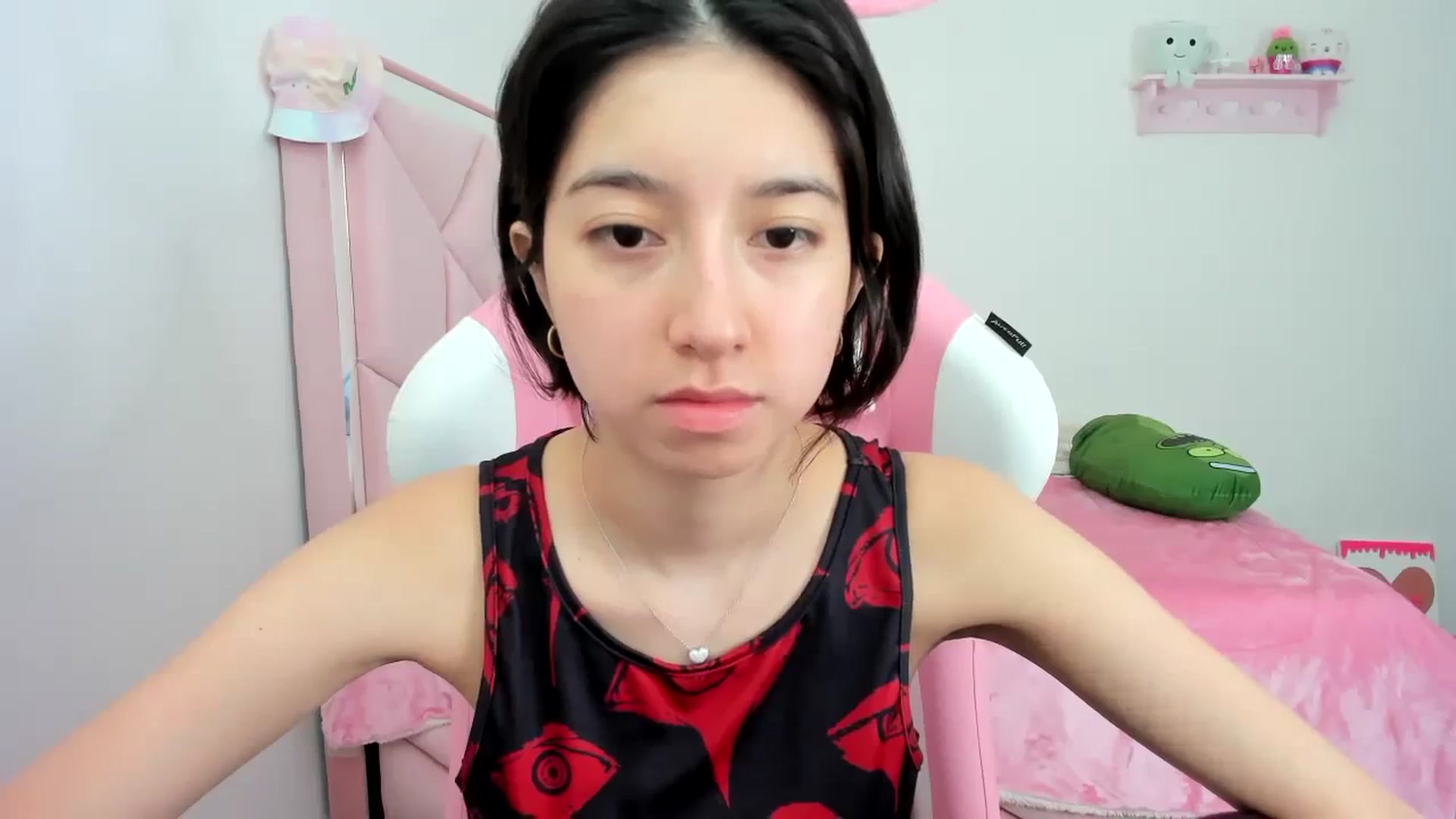 Gallery image thumbnail from Cherrycute666's myfreecams stream on, 12/08/2023, 21:49 image 3 of 20