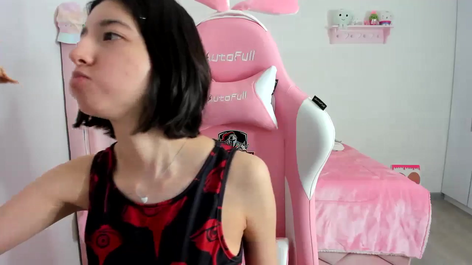 Gallery image thumbnail from Cherrycute666's myfreecams stream on, 12/09/2023, 01:33 image 9 of 20