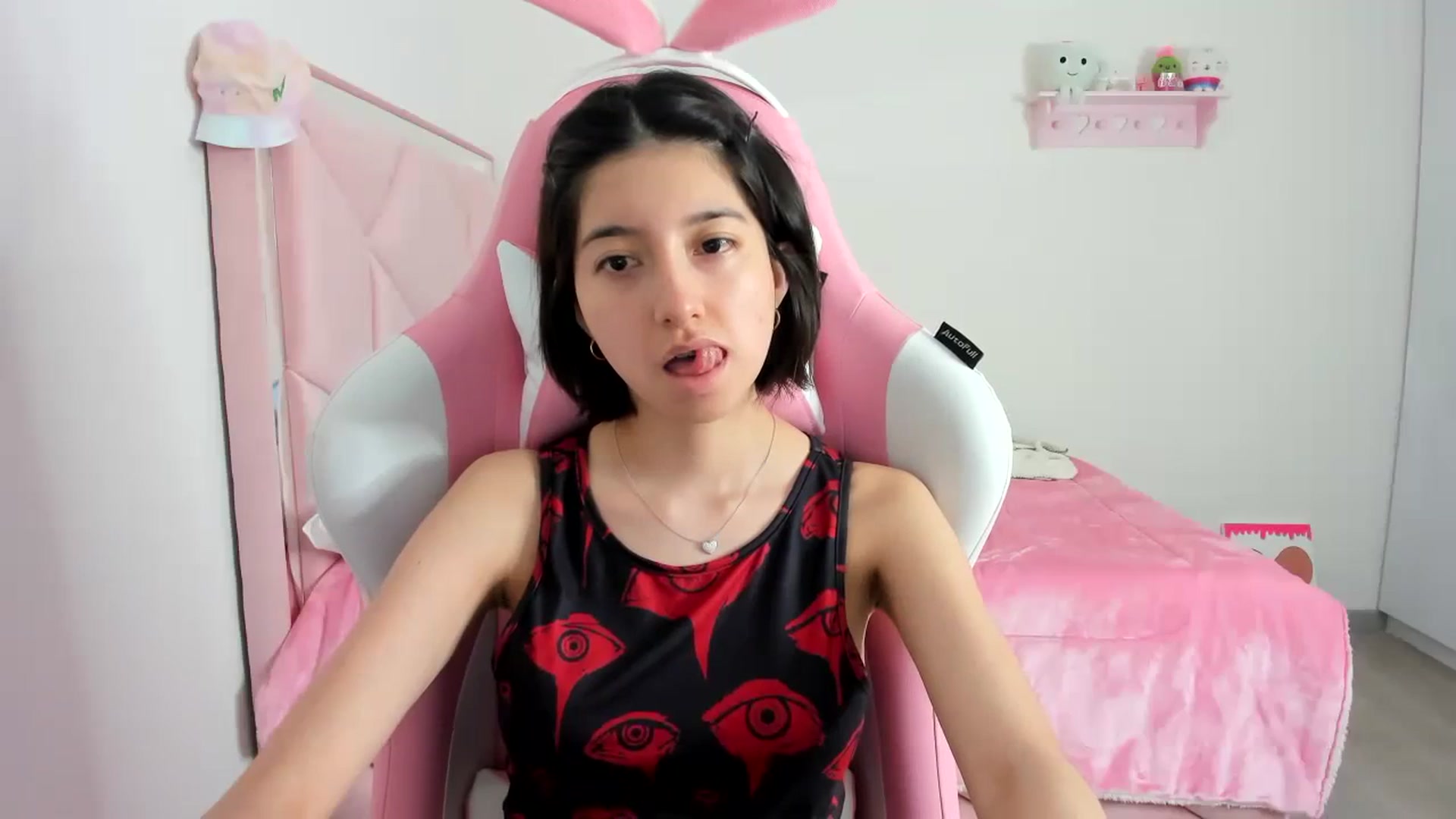 Gallery image thumbnail from Cherrycute666's myfreecams stream on, 12/09/2023, 01:33 image 20 of 20