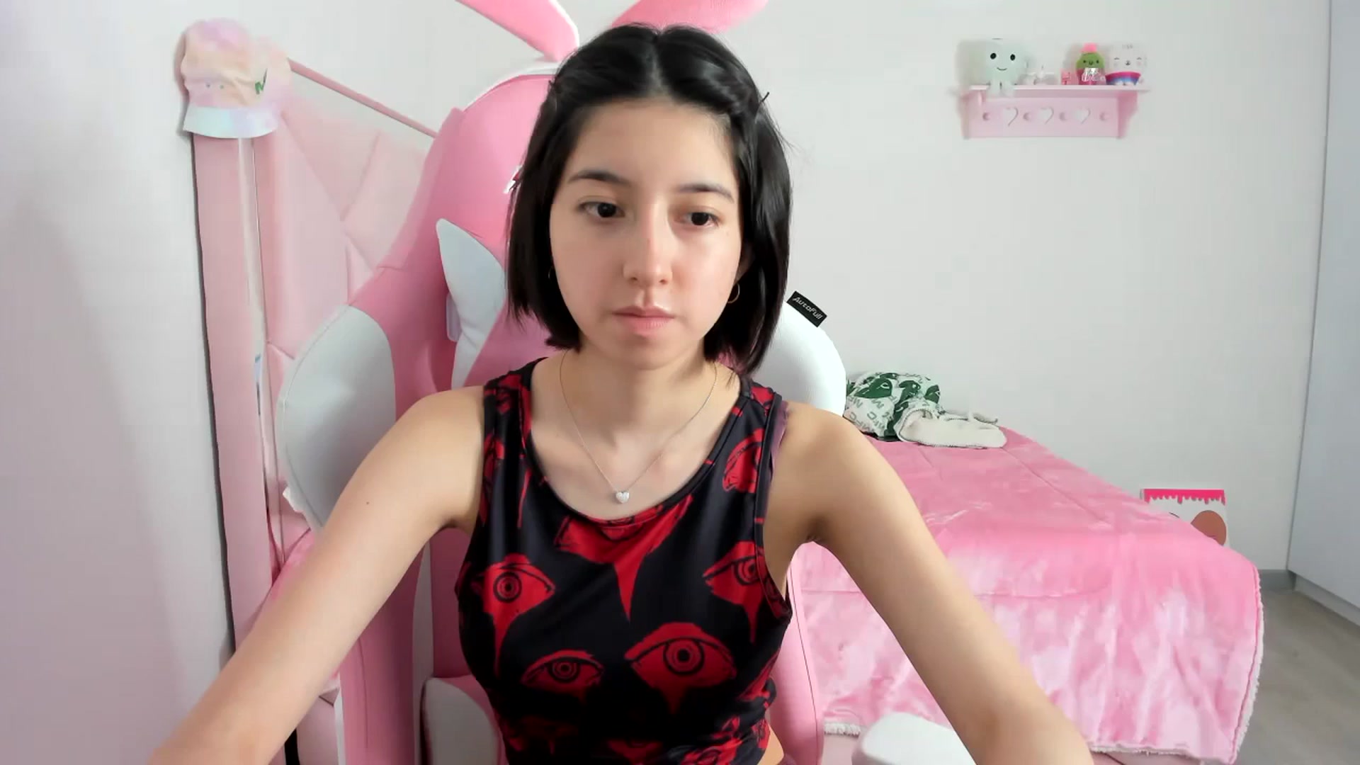 Gallery image thumbnail from Cherrycute666's myfreecams stream on, 12/09/2023, 01:33 image 17 of 20