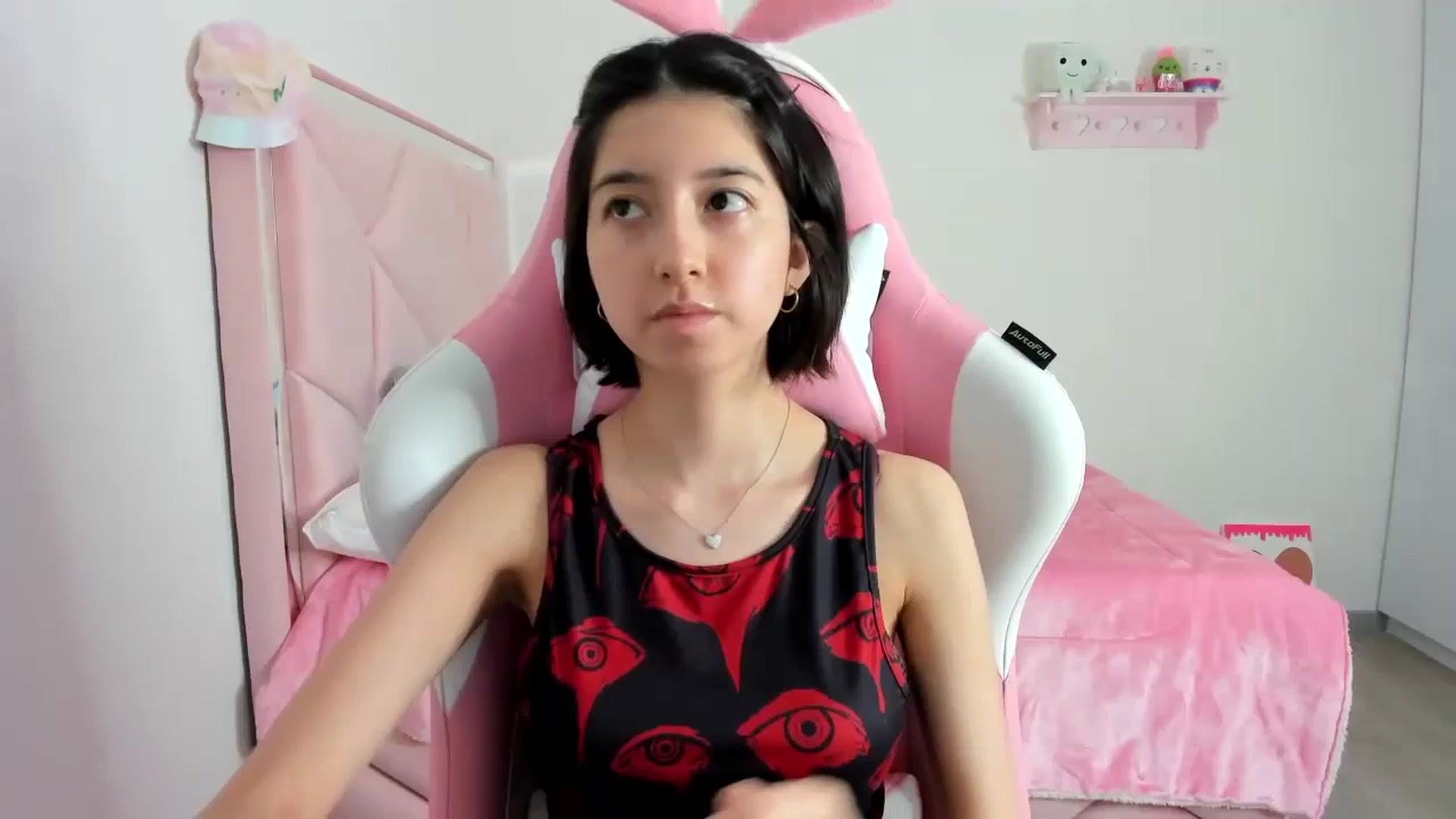 Gallery image thumbnail from Cherrycute666's myfreecams stream on, 12/09/2023, 01:33 image 19 of 20