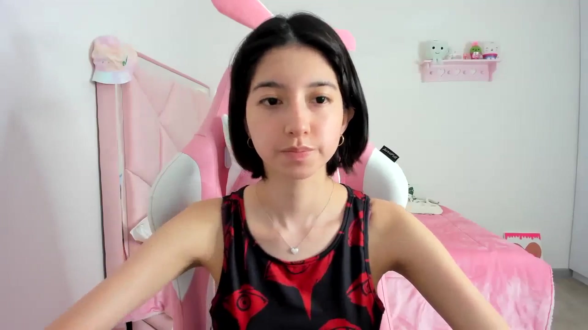 Gallery image thumbnail from Cherrycute666's myfreecams stream on, 12/09/2023, 01:33 image 3 of 20