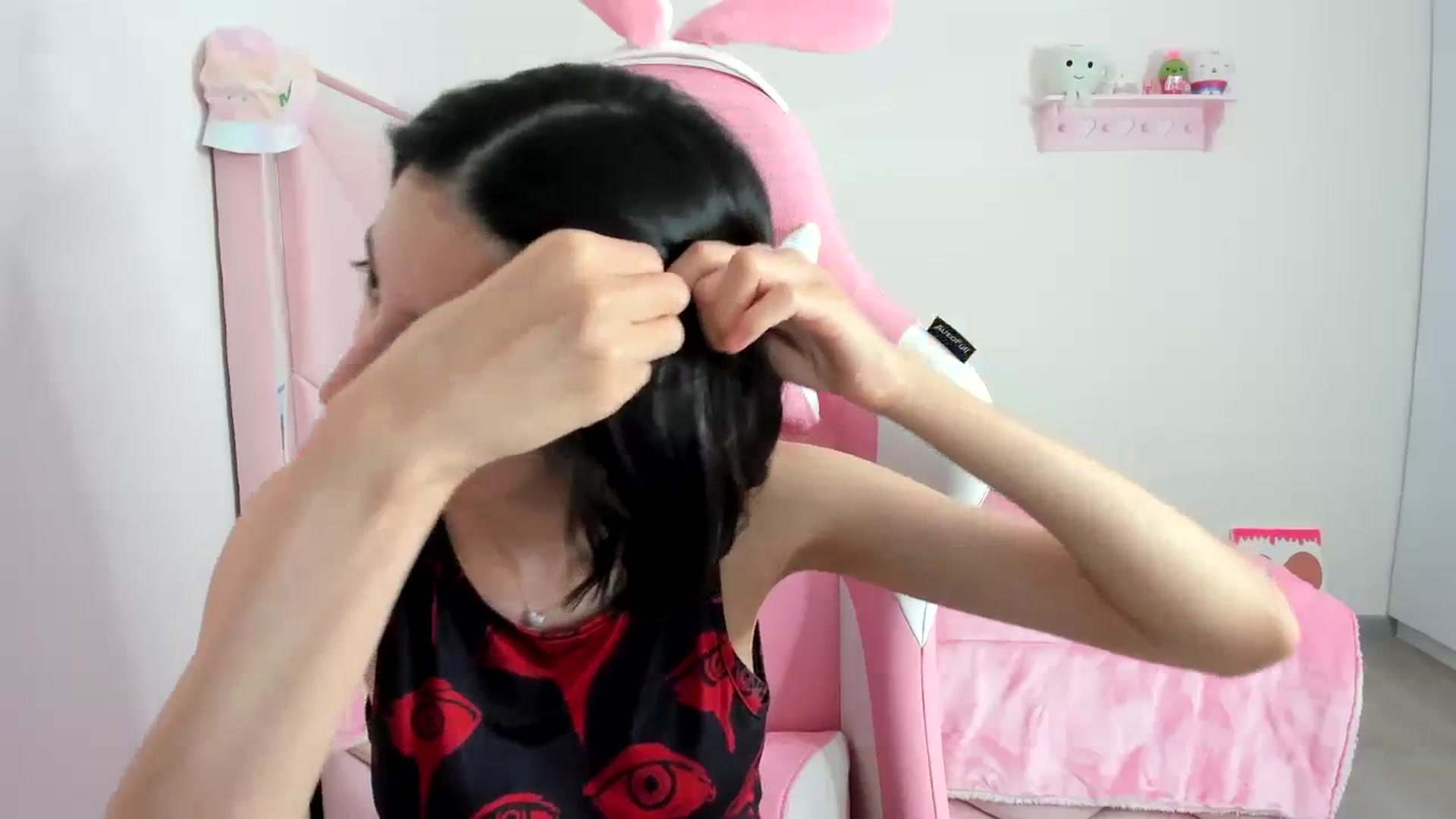 Gallery image thumbnail from Cherrycute666's myfreecams stream on, 12/09/2023, 01:33 image 12 of 20