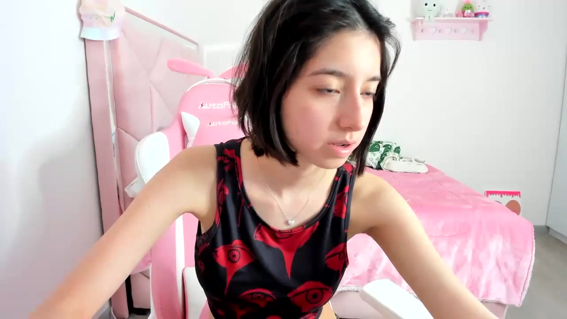 Gallery image thumbnail from Cherrycute666's myfreecams stream on, 12/09/2023, 03:22 image 12 of 20