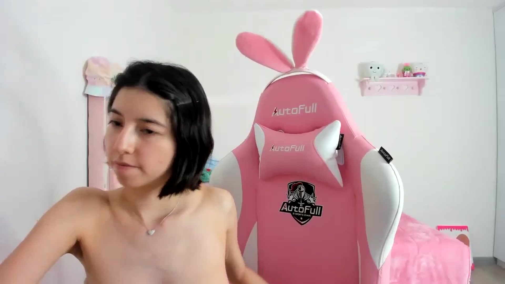 Gallery image thumbnail from Cherrycute666's myfreecams stream on, 12/10/2023, 06:37 image 14 of 20