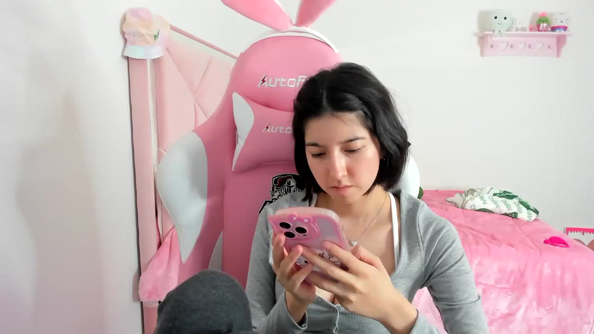 Gallery image thumbnail from Cherrycute666's myfreecams stream on, 12/10/2023, 07:24 image 19 of 20
