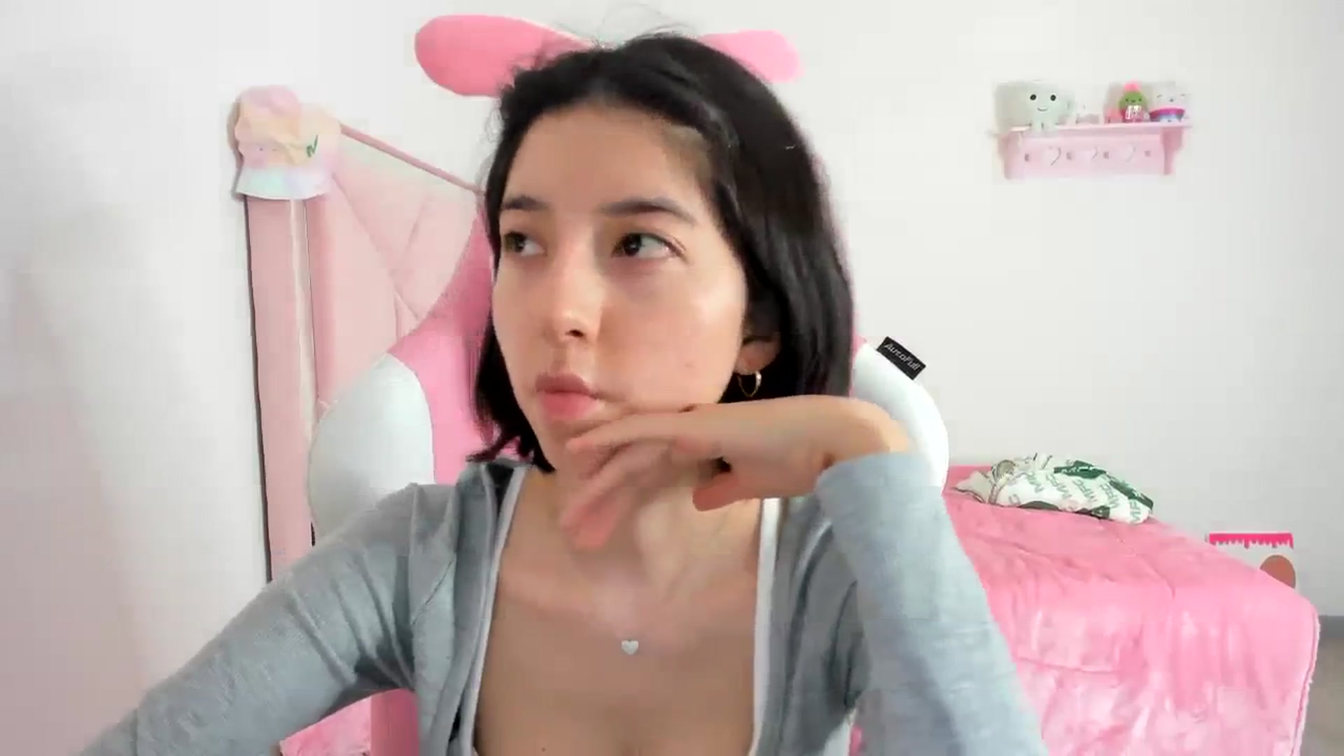 Gallery image thumbnail from Cherrycute666's myfreecams stream on, 12/10/2023, 08:22 image 7 of 20