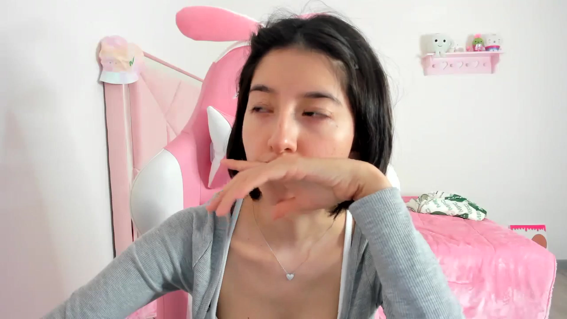 Gallery image thumbnail from Cherrycute666's myfreecams stream on, 12/10/2023, 08:22 image 4 of 20