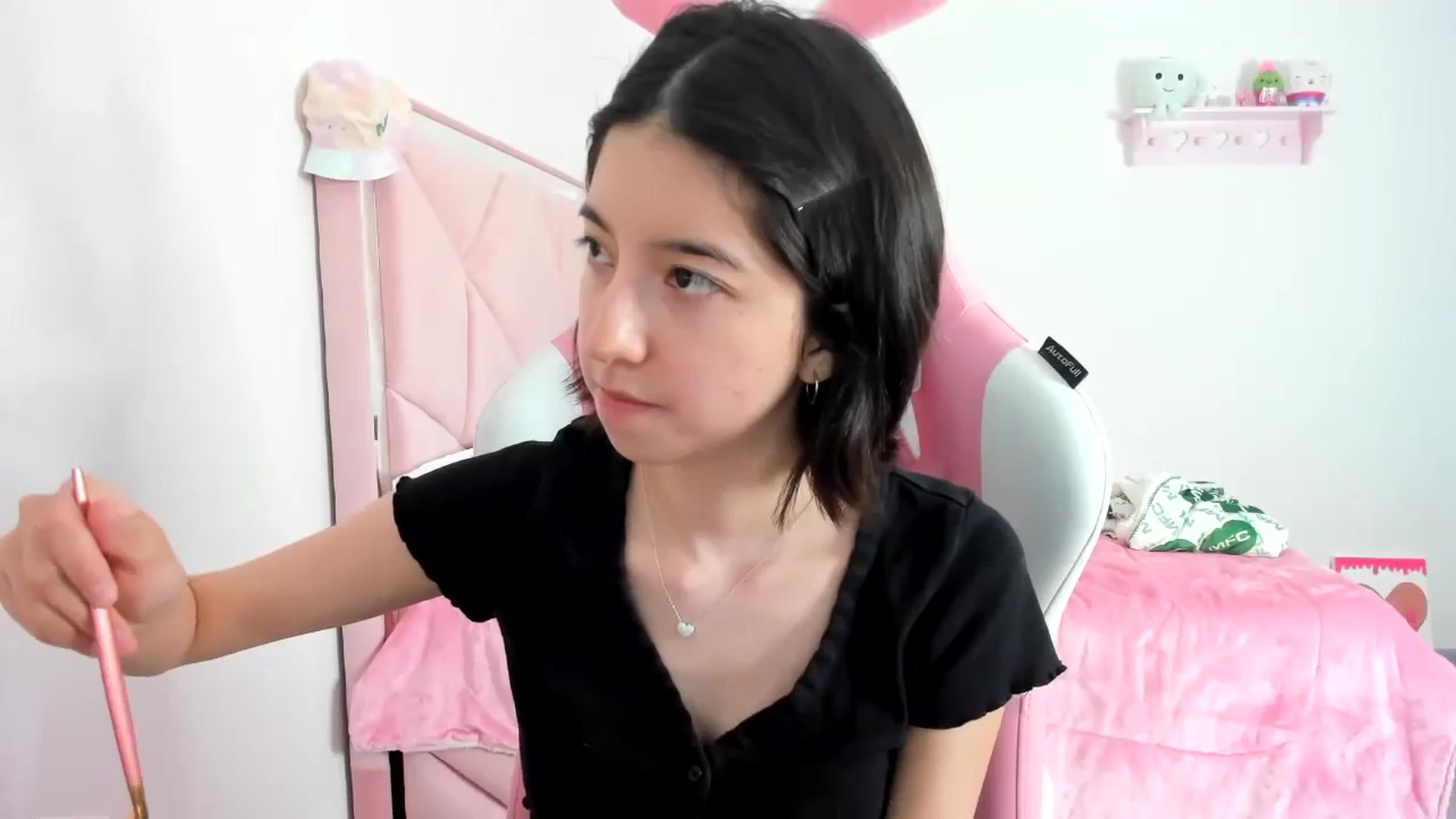 Gallery image thumbnail from Cherrycute666's myfreecams stream on, 12/10/2023, 23:37 image 20 of 20