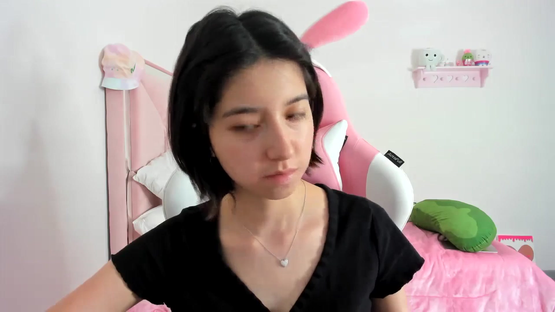 Gallery image thumbnail from Cherrycute666's myfreecams stream on, 12/11/2023, 09:12 image 18 of 20