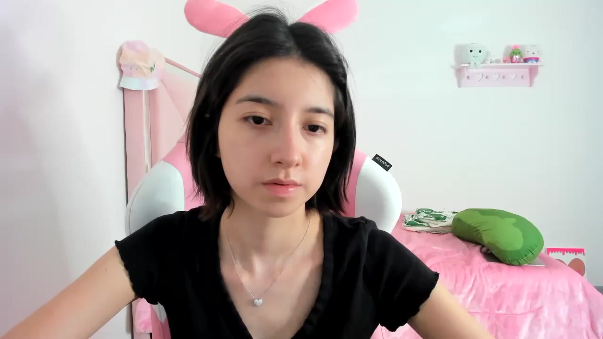 Gallery image thumbnail from Cherrycute666's myfreecams stream on, 12/11/2023, 09:44 image 15 of 20