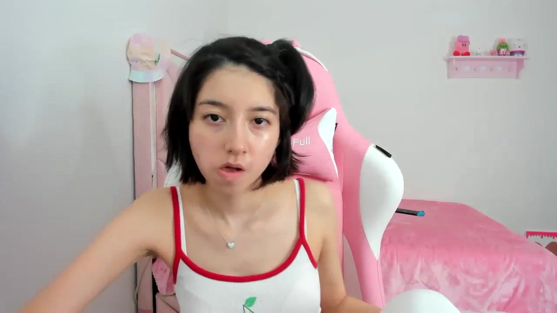 Gallery image thumbnail from Cherrycute666's myfreecams stream on, 12/12/2023, 21:51 image 15 of 20