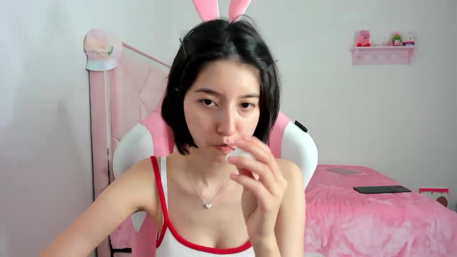 Gallery image thumbnail from Cherrycute666's myfreecams stream on, 12/13/2023, 06:06 image 11 of 20