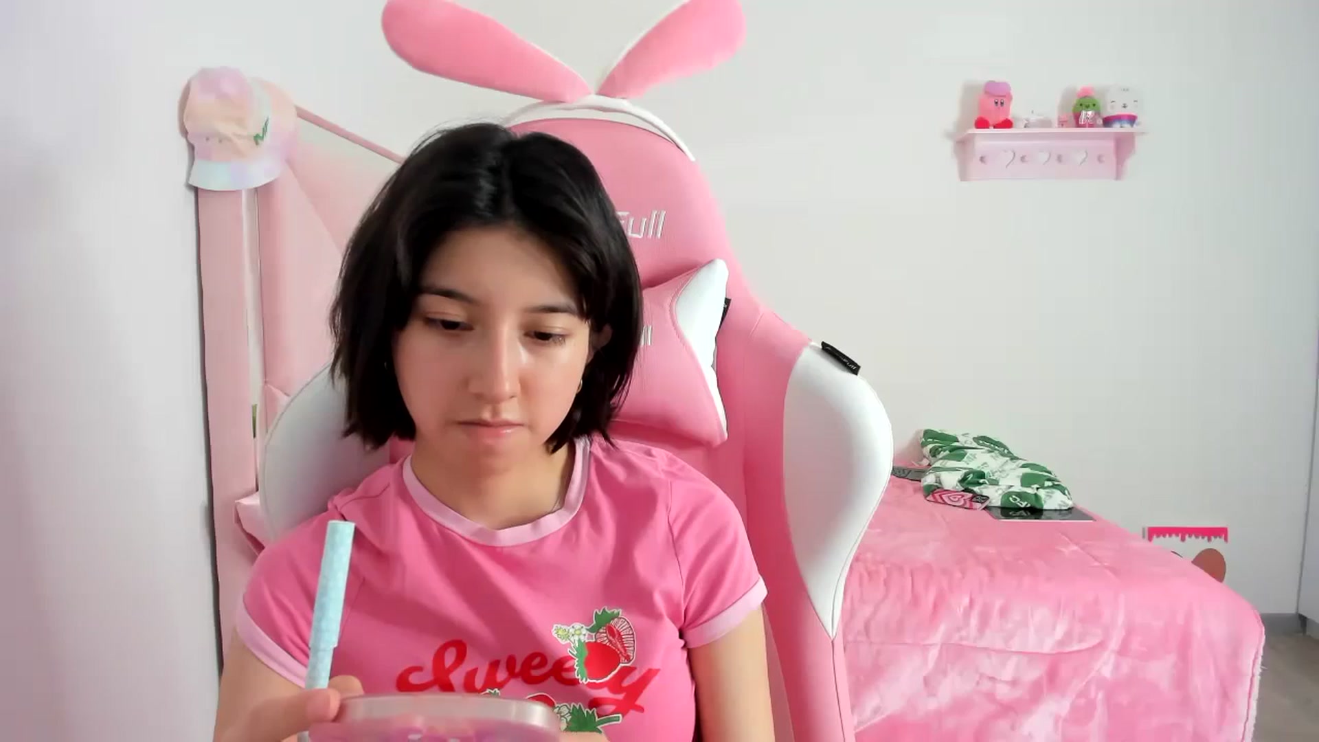 Gallery image thumbnail from Cherrycute666's myfreecams stream on, 12/14/2023, 09:15 image 20 of 20