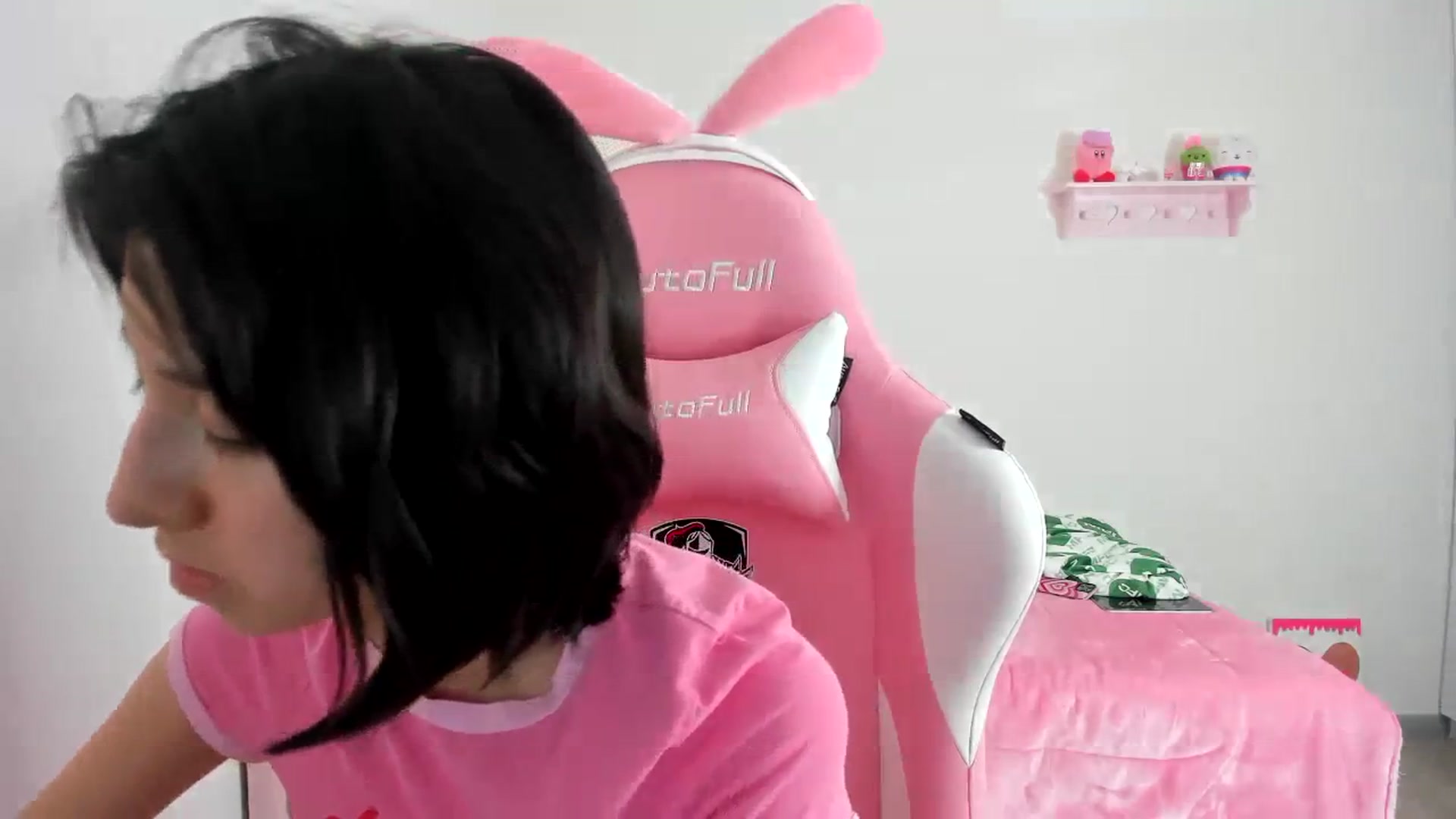 Gallery image thumbnail from Cherrycute666's myfreecams stream on, 12/14/2023, 09:15 image 9 of 20