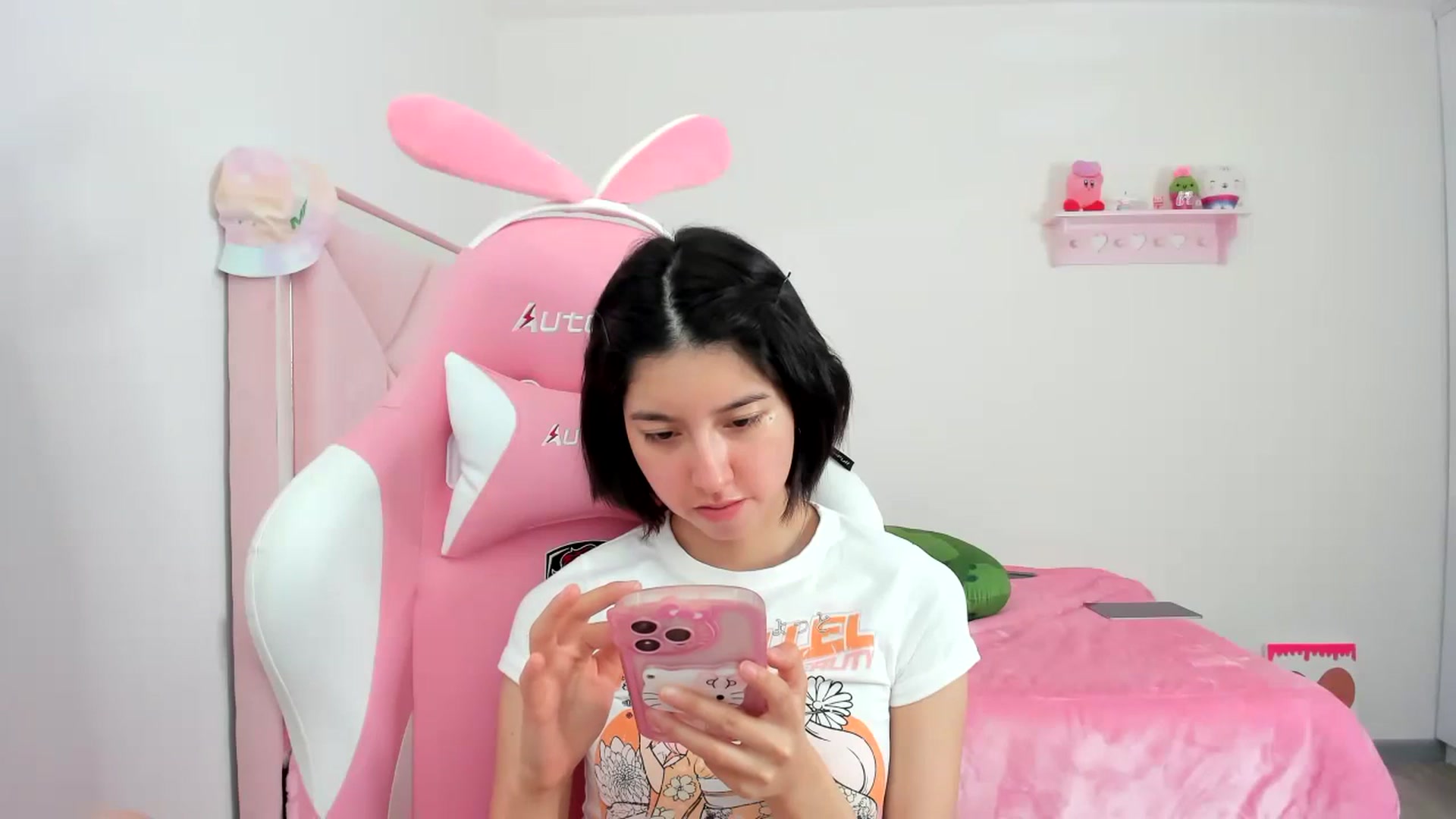 Gallery image thumbnail from Cherrycute666's myfreecams stream on, 12/14/2023, 22:10 image 8 of 20