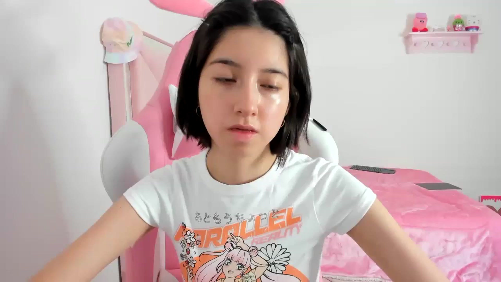 Gallery image thumbnail from Cherrycute666's myfreecams stream on, 12/15/2023, 24:43 image 1 of 20
