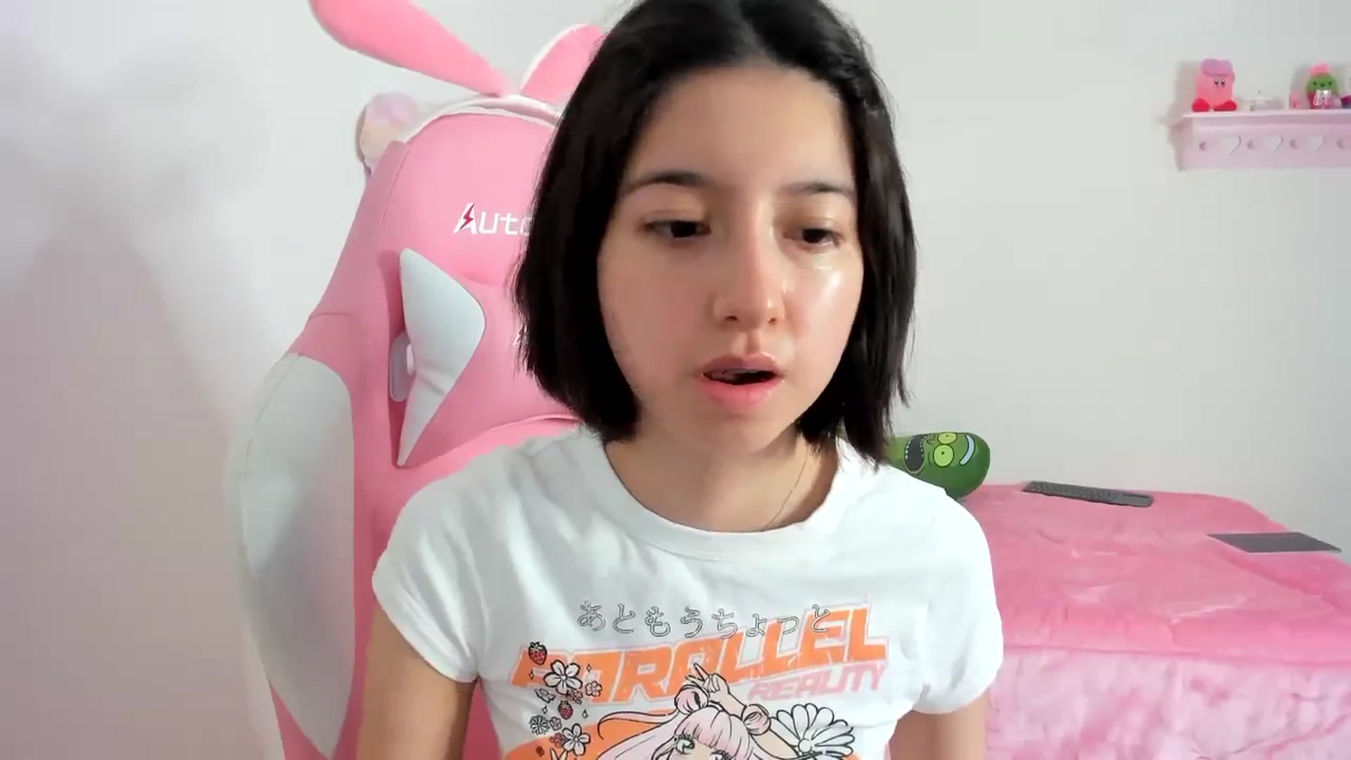 Gallery image thumbnail from Cherrycute666's myfreecams stream on, 12/15/2023, 24:43 image 9 of 20