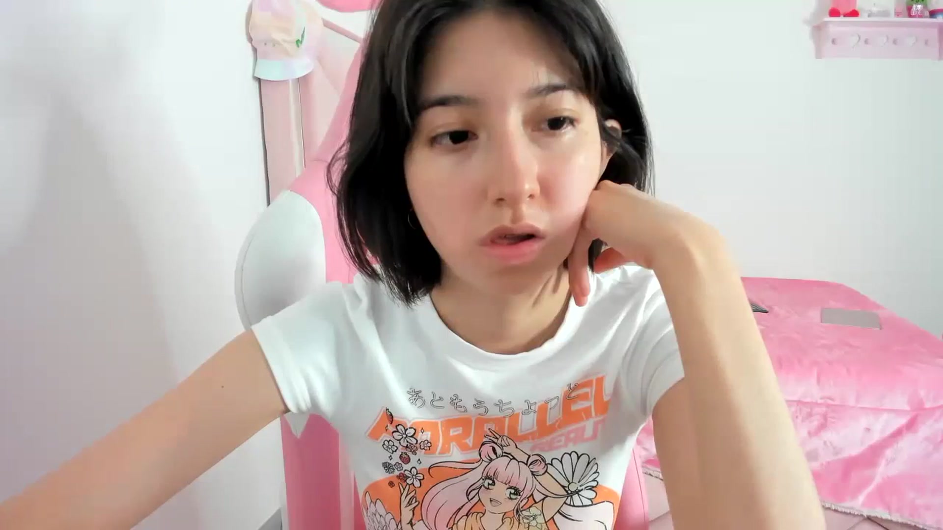 Gallery image thumbnail from Cherrycute666's myfreecams stream on, 12/15/2023, 07:59 image 12 of 20
