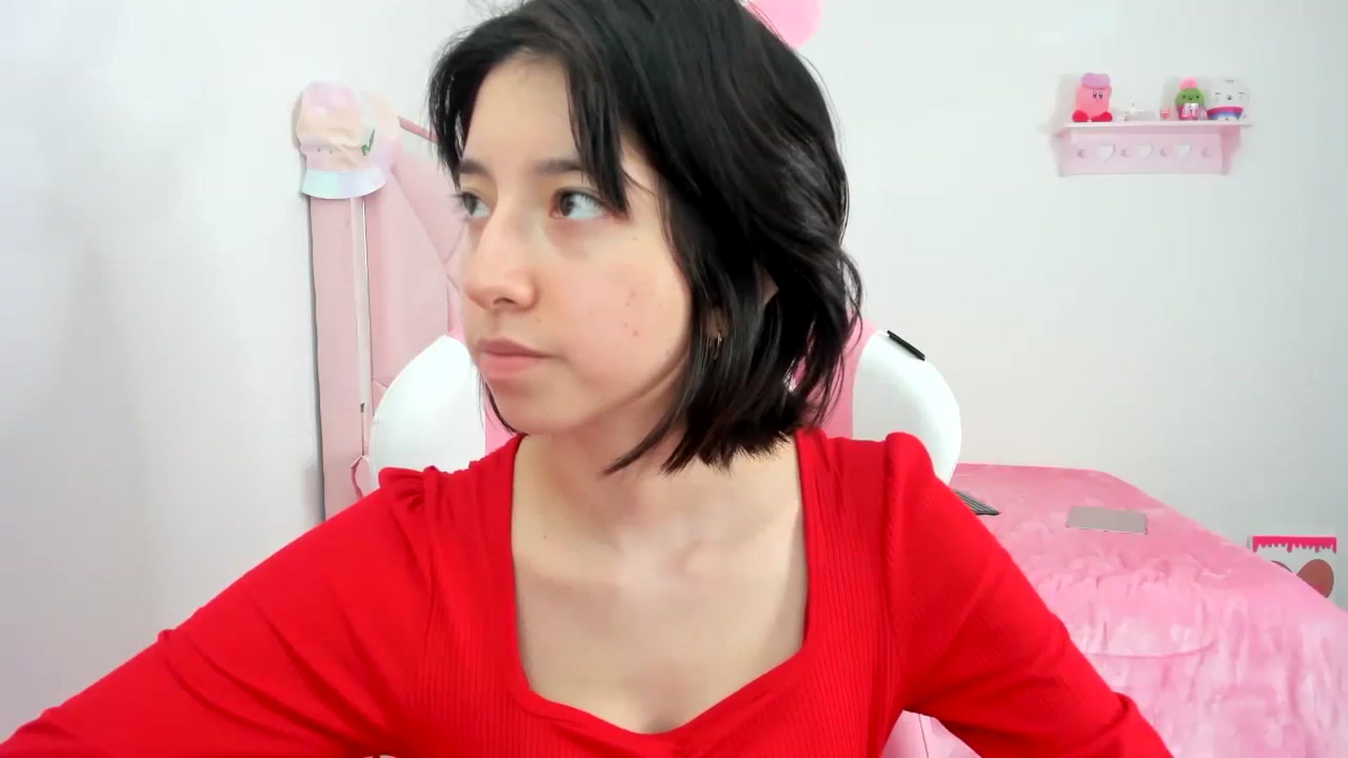 Gallery image thumbnail from Cherrycute666's myfreecams stream on, 12/15/2023, 21:43 image 17 of 20