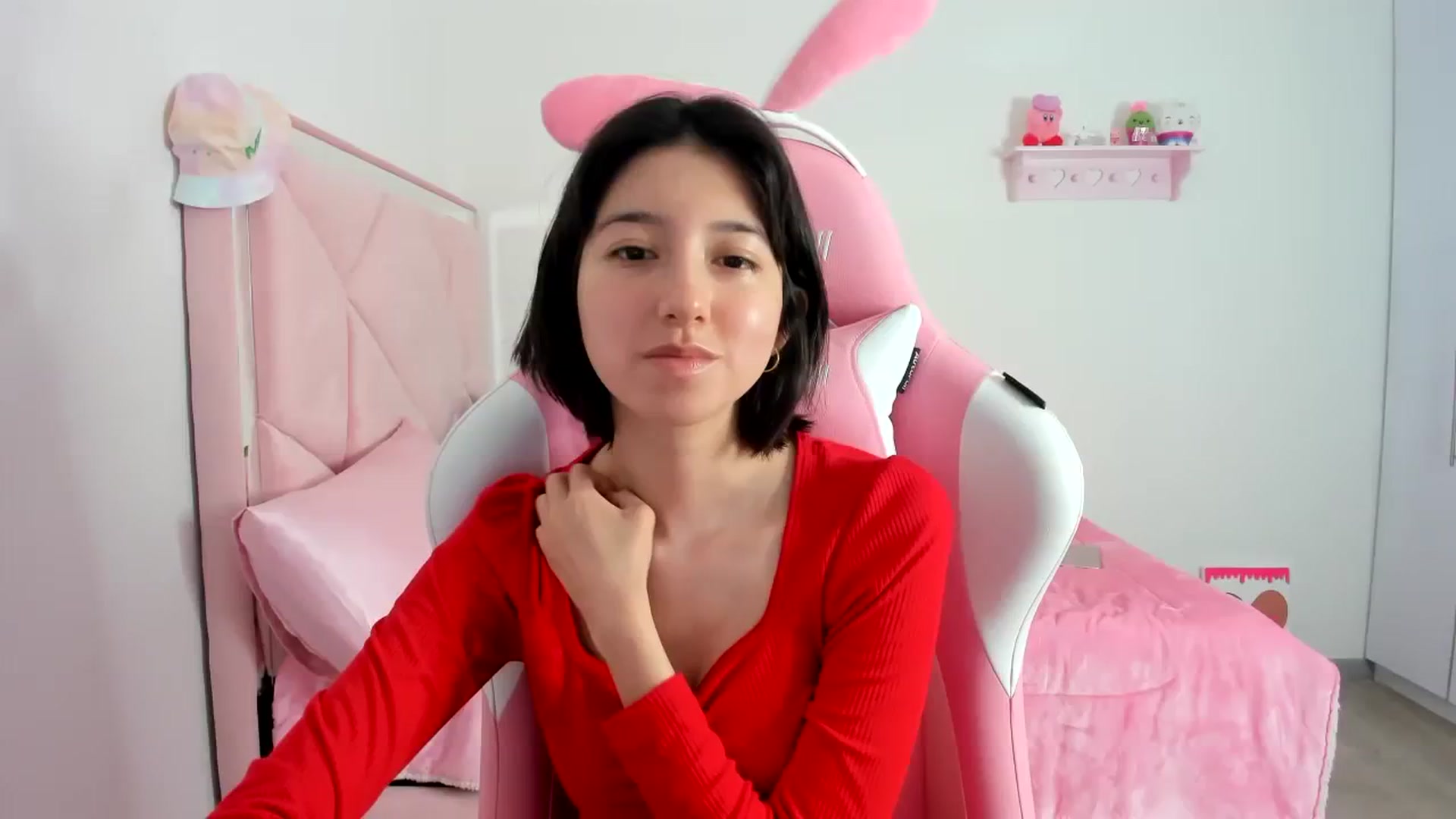Gallery image thumbnail from Cherrycute666's myfreecams stream on, 12/16/2023, 24:30 image 16 of 20