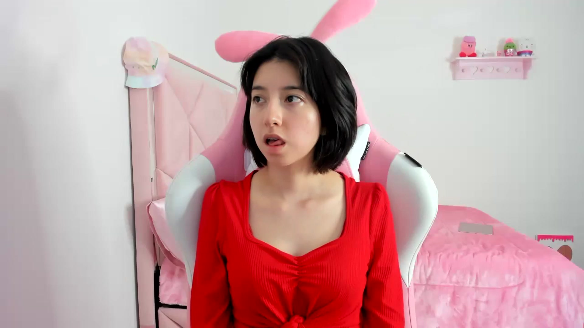 Gallery image thumbnail from Cherrycute666's myfreecams stream on, 12/16/2023, 24:30 image 7 of 20