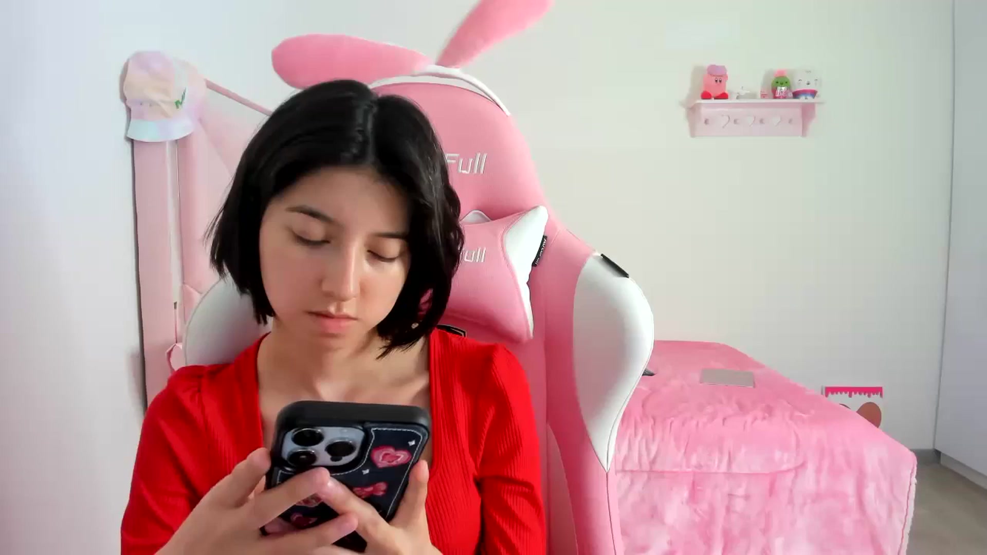 Gallery image thumbnail from Cherrycute666's myfreecams stream on, 12/16/2023, 24:30 image 13 of 20