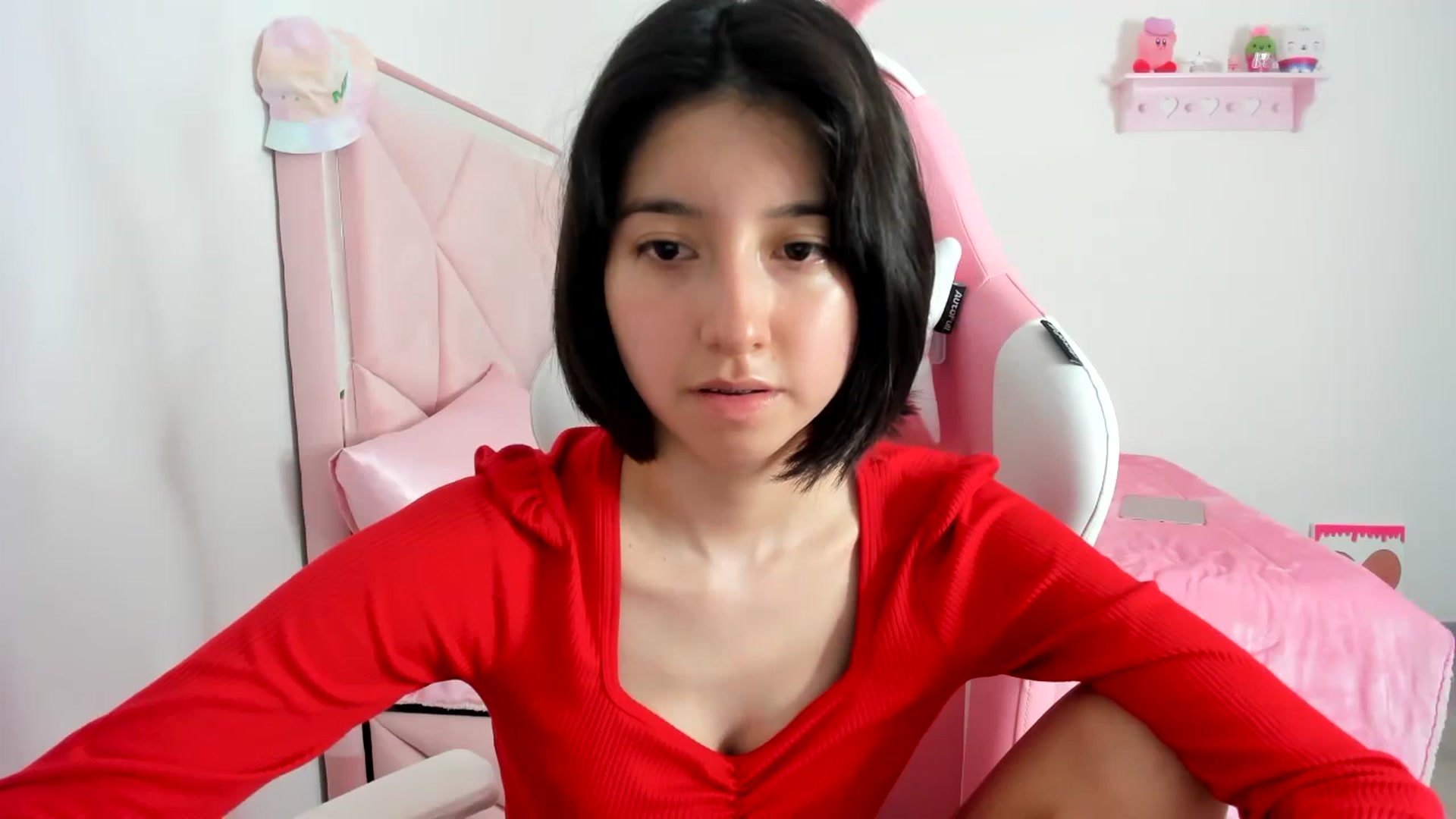 Gallery image thumbnail from Cherrycute666's myfreecams stream on, 12/16/2023, 24:45 image 12 of 20