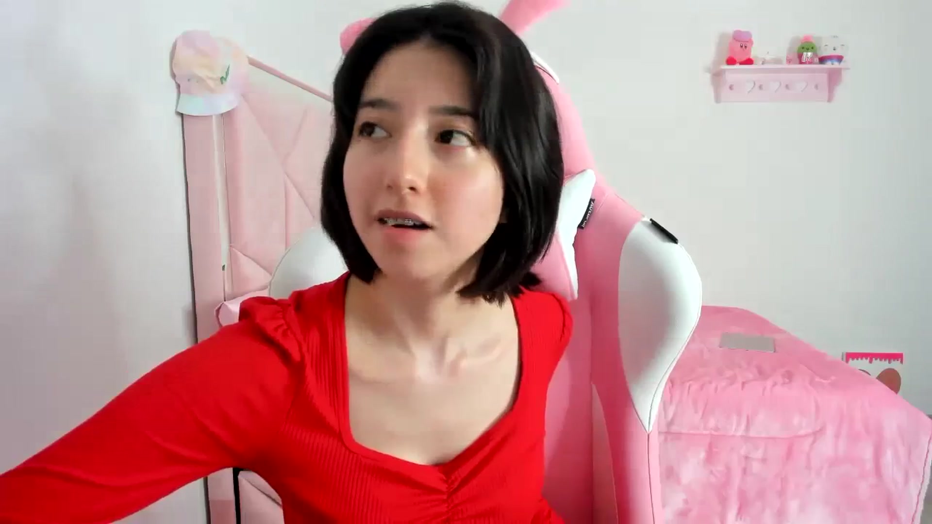 Gallery image thumbnail from Cherrycute666's myfreecams stream on, 12/16/2023, 24:45 image 3 of 20
