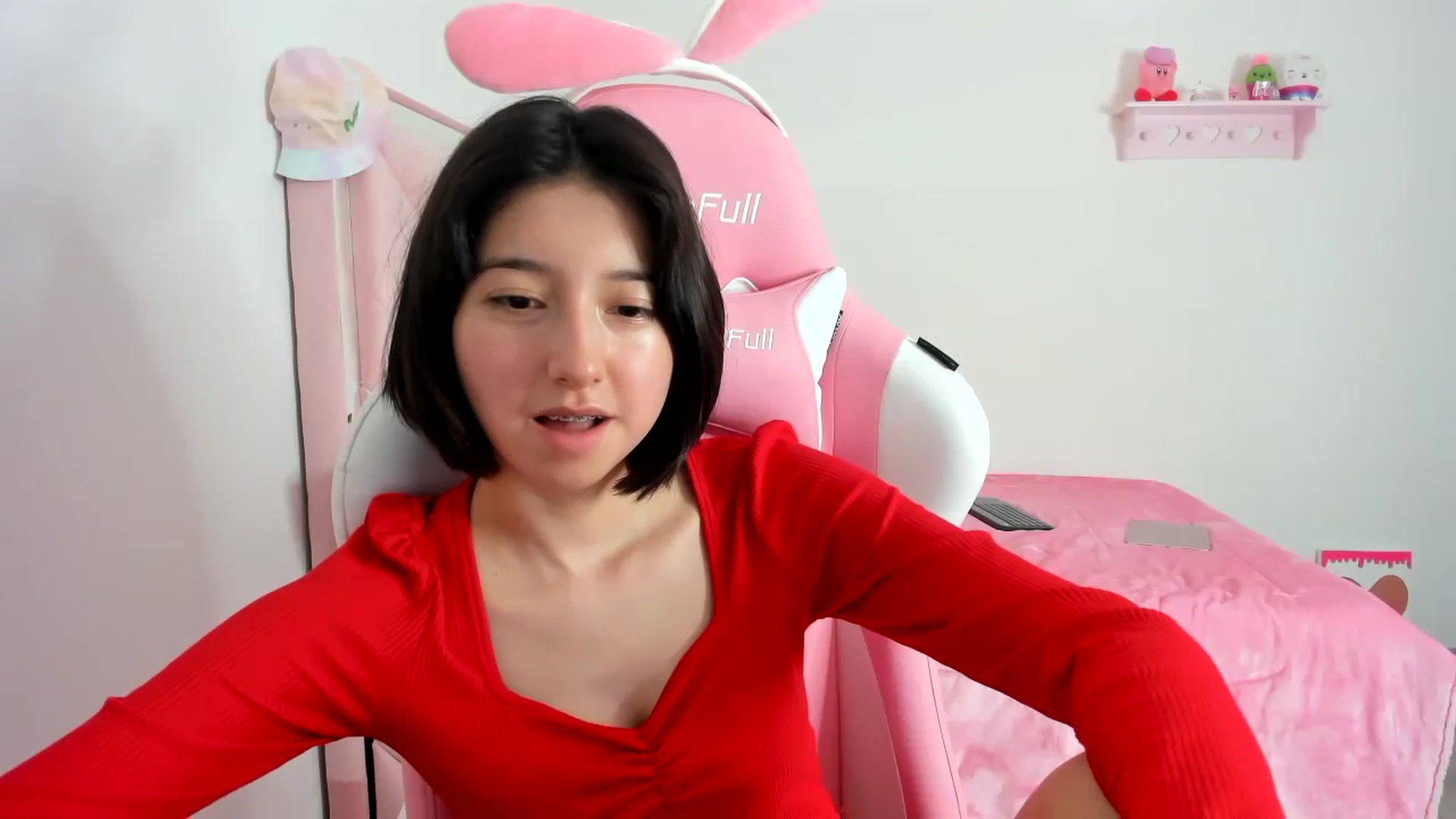 Gallery image thumbnail from Cherrycute666's myfreecams stream on, 12/16/2023, 24:45 image 2 of 20
