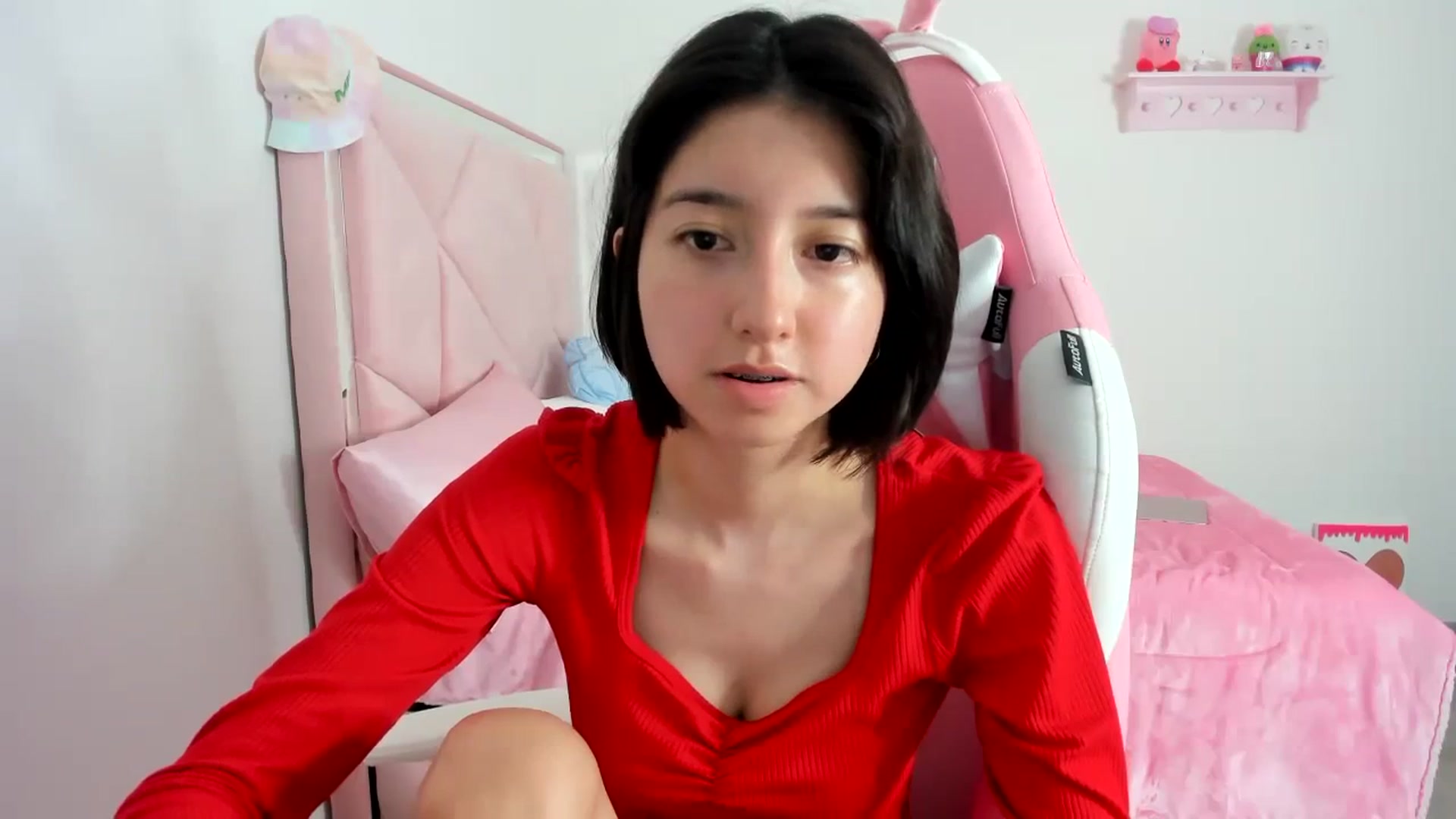 Gallery image thumbnail from Cherrycute666's myfreecams stream on, 12/16/2023, 24:45 image 7 of 20