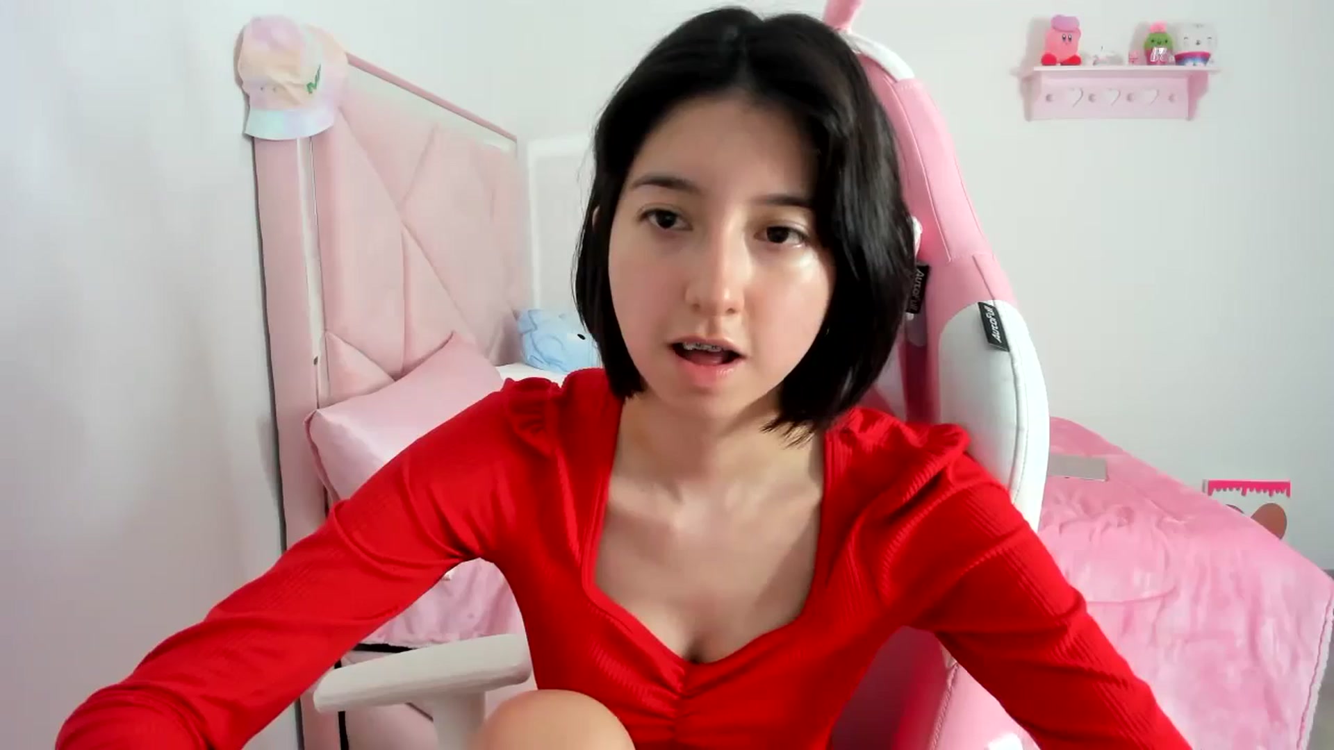Gallery image thumbnail from Cherrycute666's myfreecams stream on, 12/16/2023, 24:45 image 8 of 20