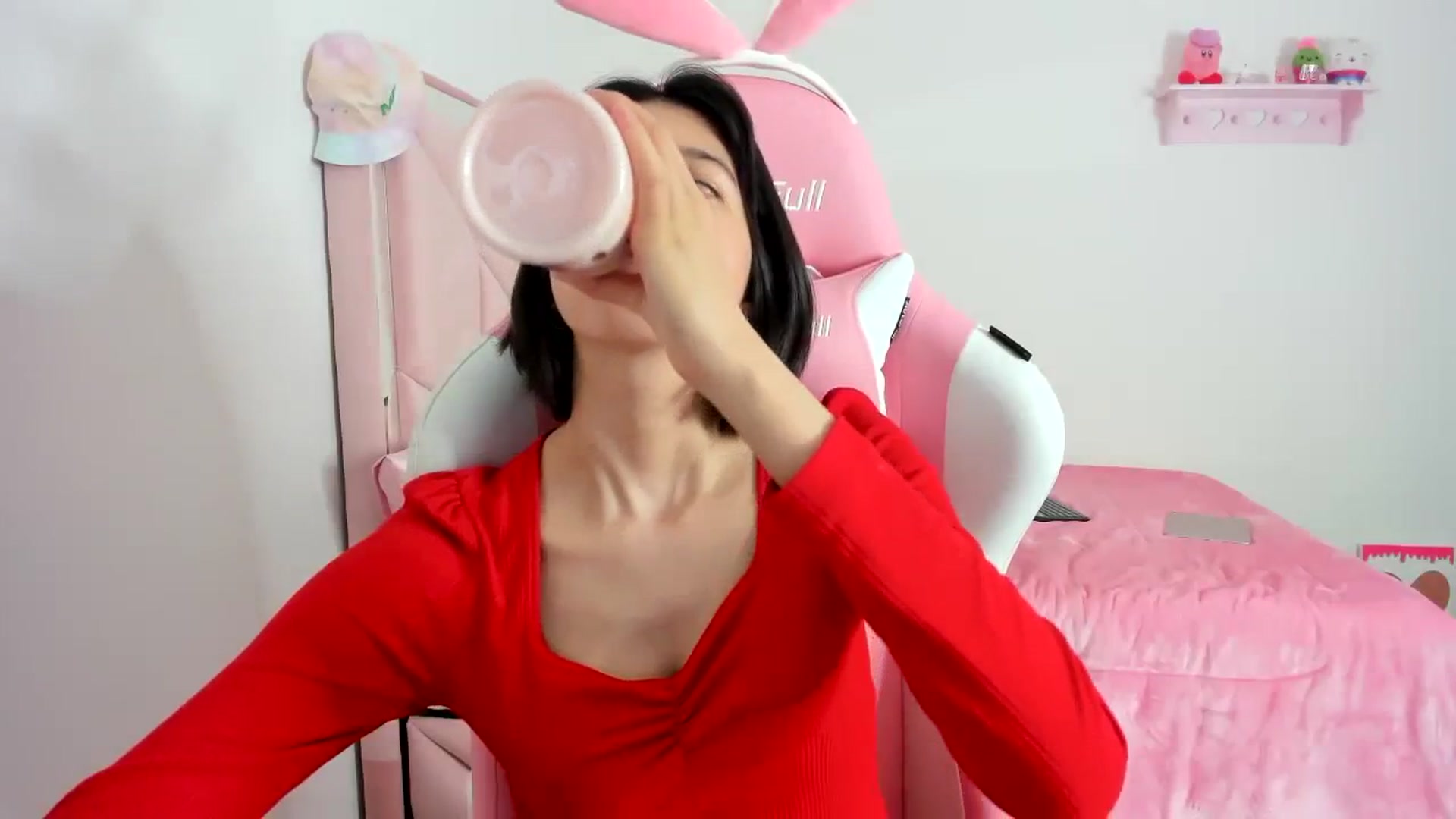 Gallery image thumbnail from Cherrycute666's myfreecams stream on, 12/16/2023, 01:48 image 10 of 20
