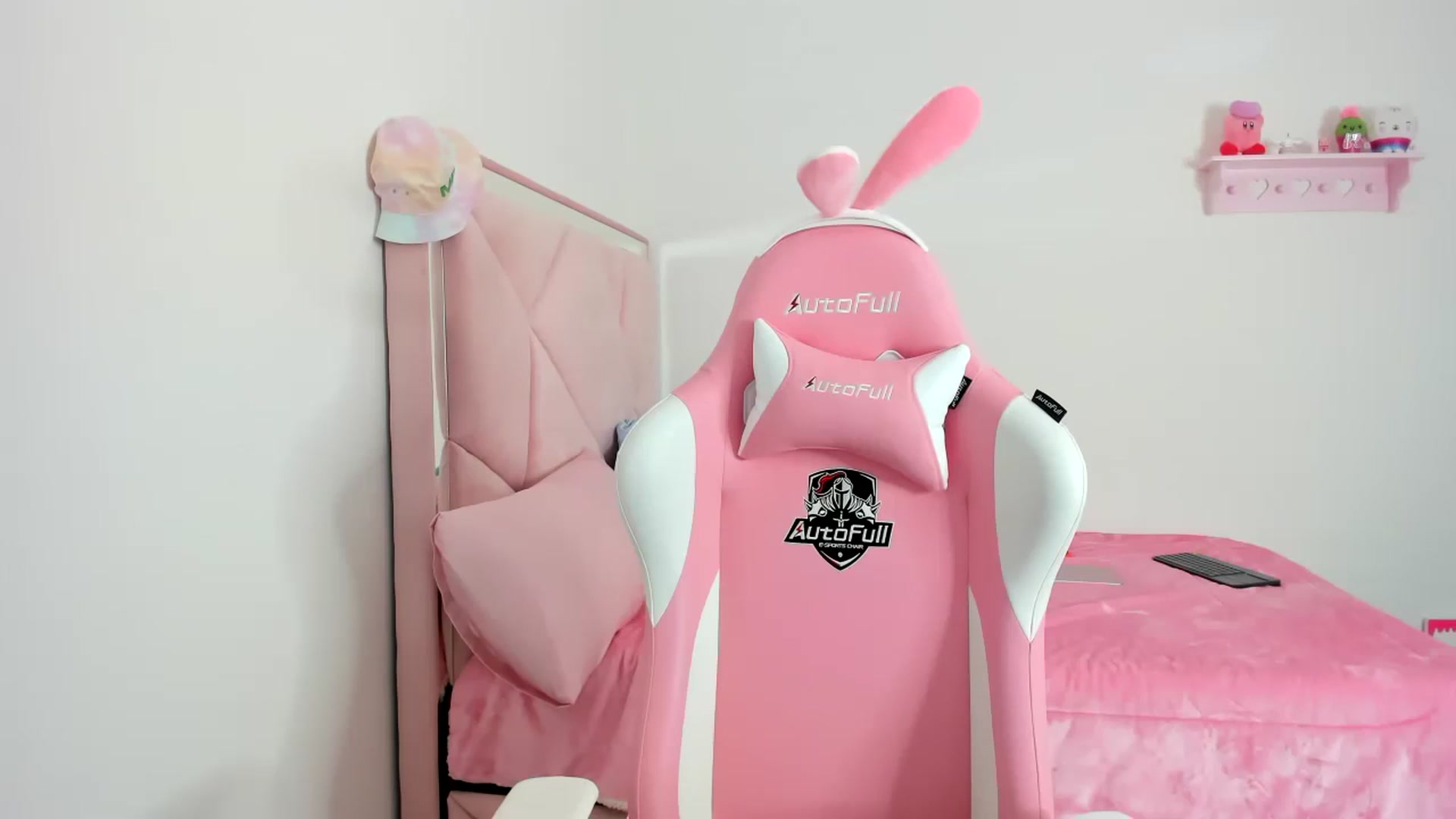 Gallery image thumbnail from Cherrycute666's myfreecams stream on, 12/16/2023, 06:59 image 5 of 20