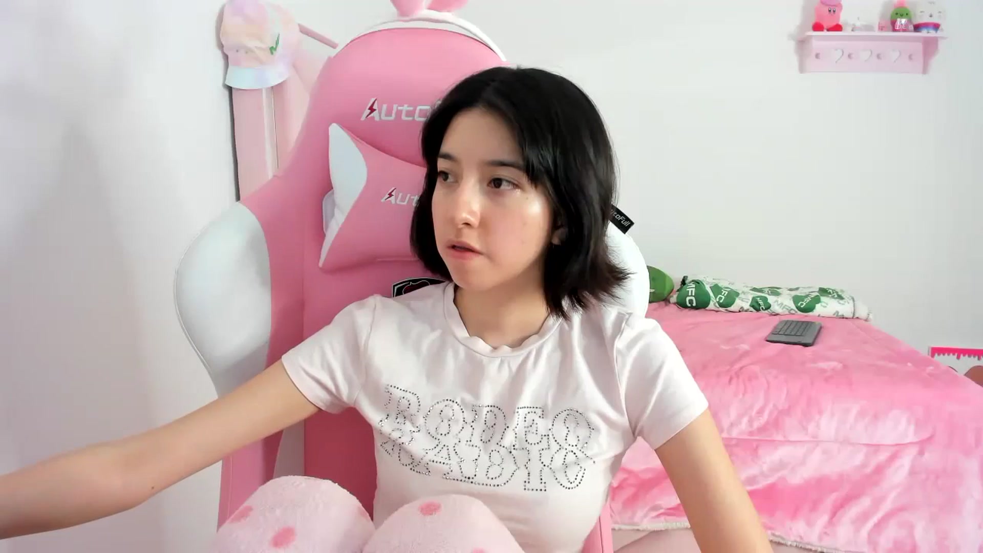 Gallery image thumbnail from Cherrycute666's myfreecams stream on, 12/16/2023, 13:44 image 20 of 20