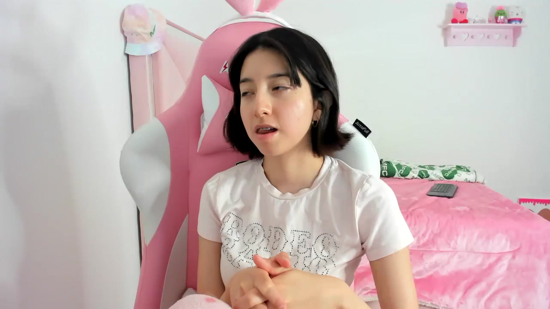 Gallery image thumbnail from Cherrycute666's myfreecams stream on, 12/16/2023, 13:44 image 18 of 20