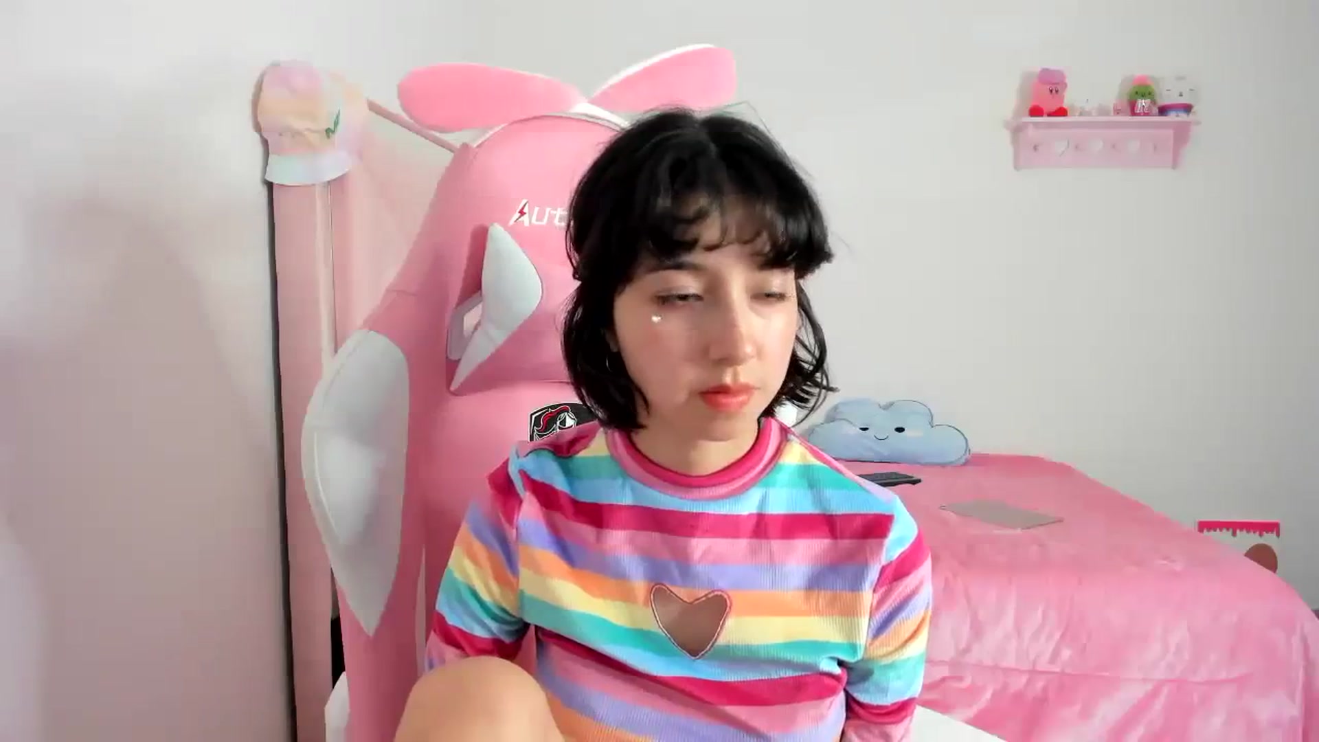 Gallery image thumbnail from Cherrycute666's myfreecams stream on, 12/18/2023, 08:59 image 4 of 20