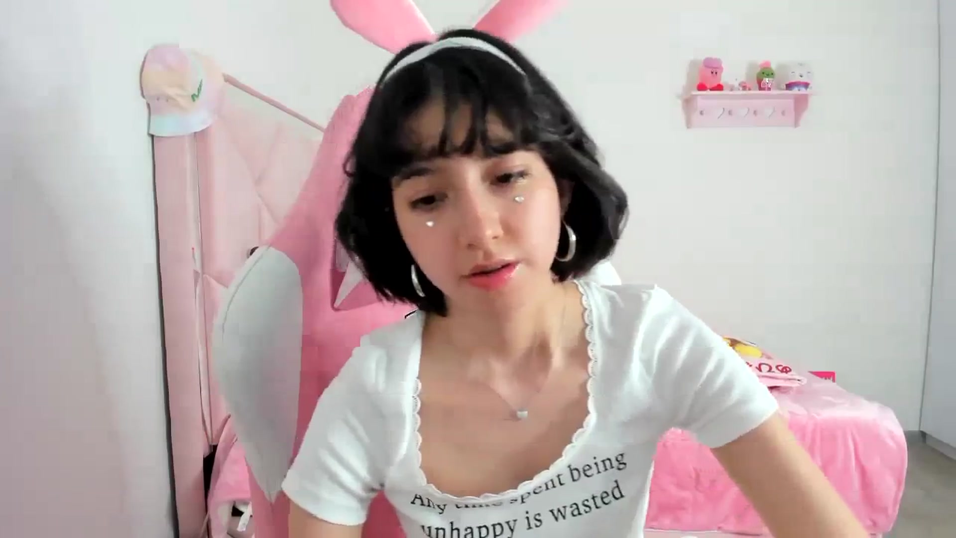 Gallery image thumbnail from Cherrycute666's myfreecams stream on, 12/19/2023, 04:07 image 18 of 20