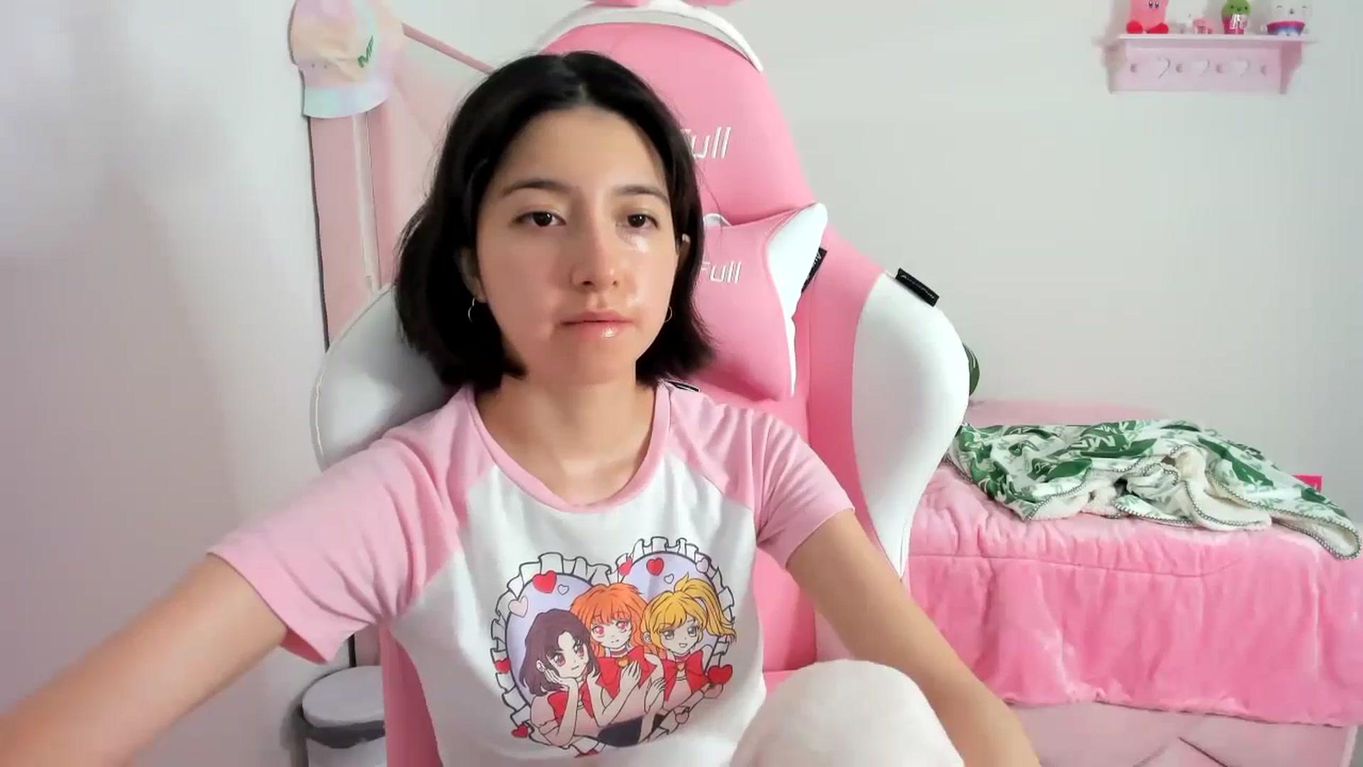 Gallery image thumbnail from Cherrycute666's myfreecams stream on, 12/19/2023, 11:12 image 2 of 20